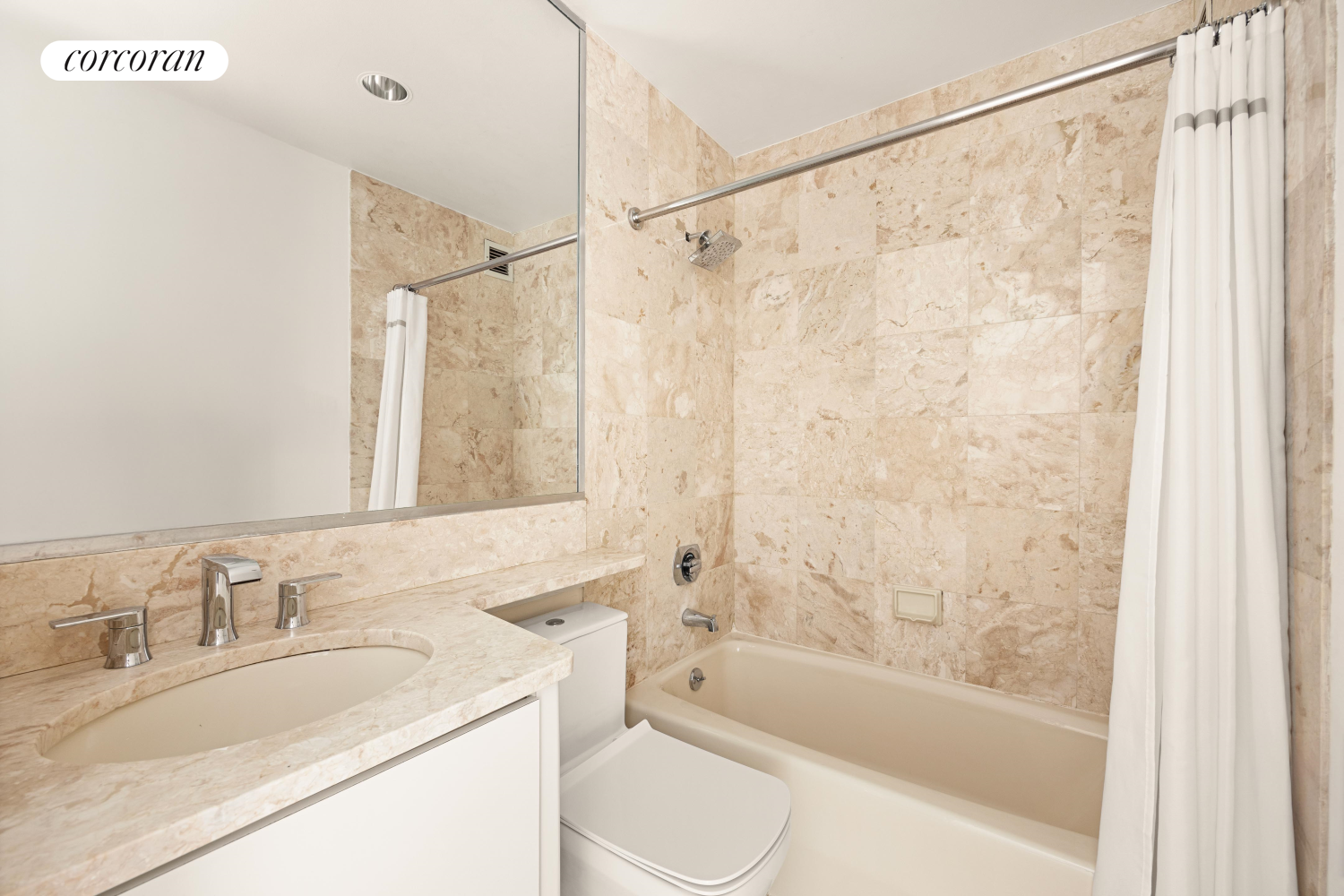 #11 photo, 100 UNITED NATIONS Plaza, マンハッタン Turtle Bay , NY 10017