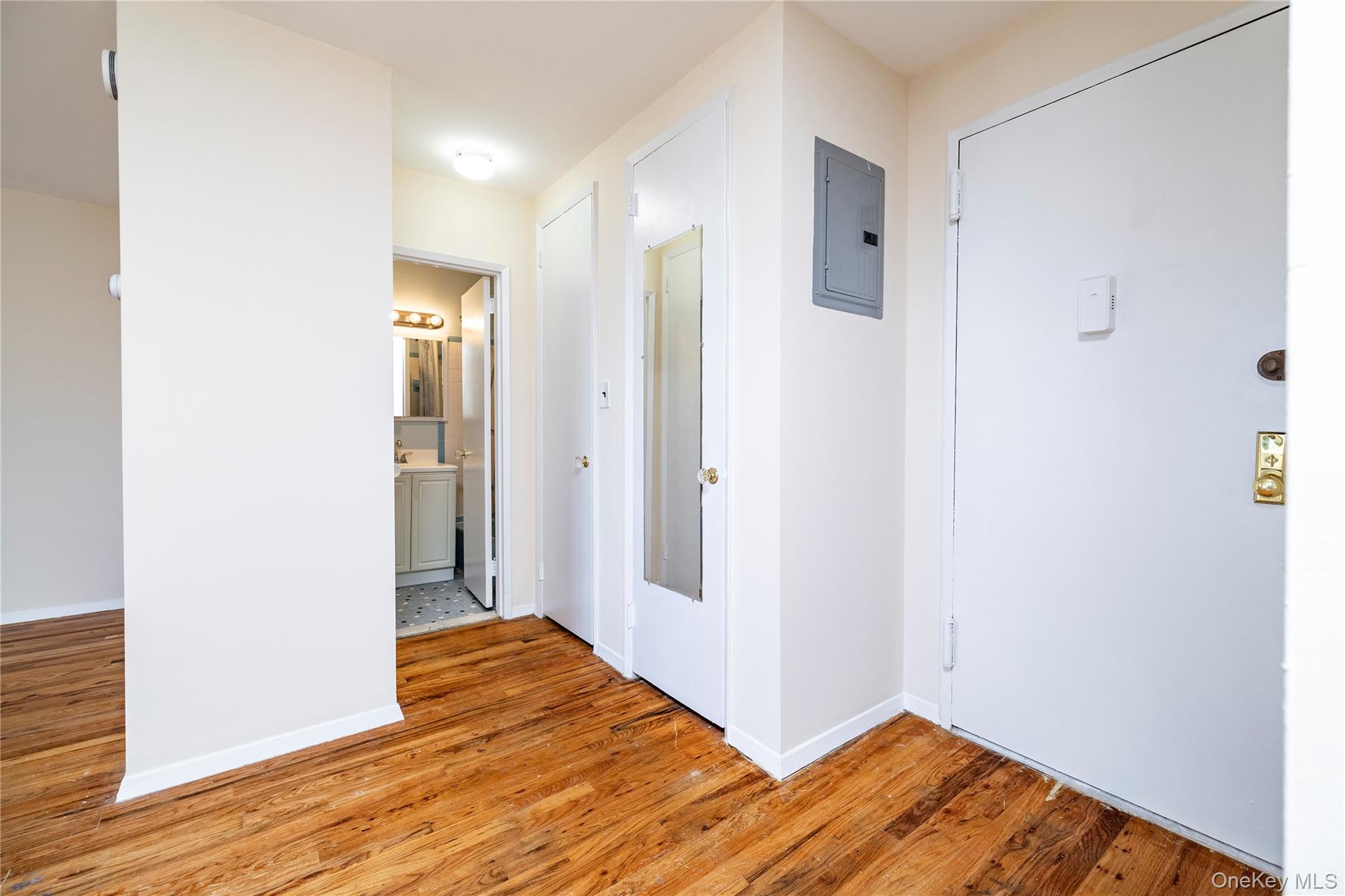 #12 photo, 75 Noble Street, Lynbrook , NY 11563