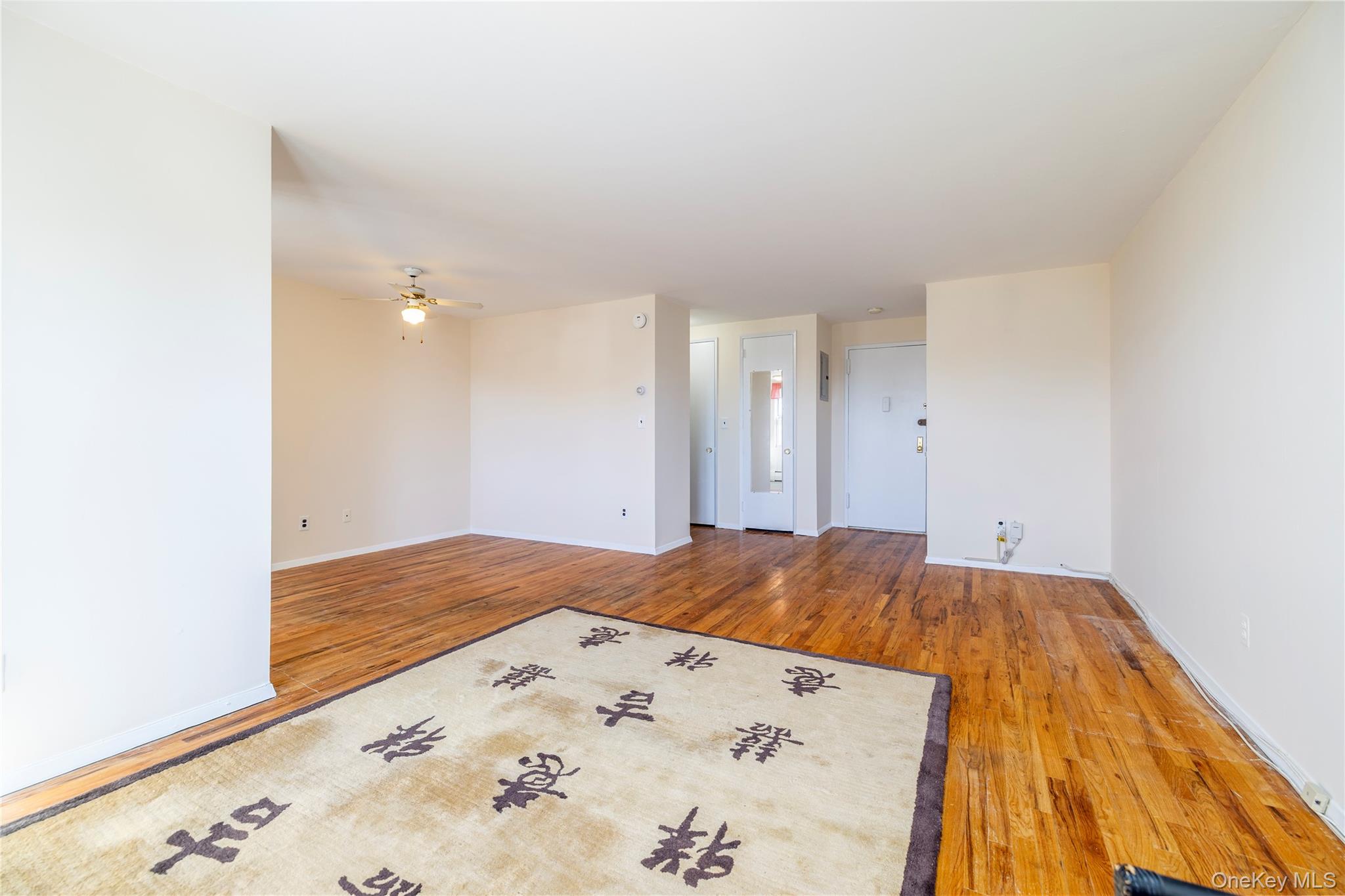 #9 photo, 75 Noble Street, Lynbrook , NY 11563