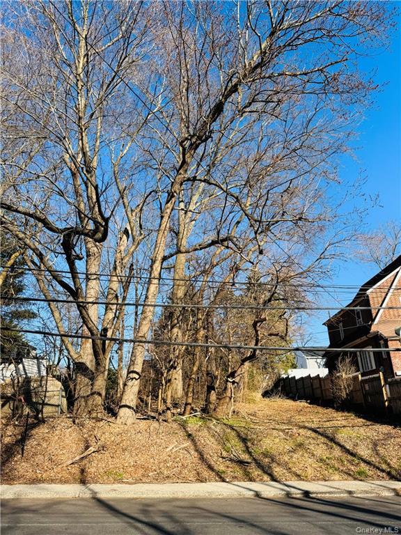 #5 photo, 824 Saw Mill River Road, Yonkers , NY 10710