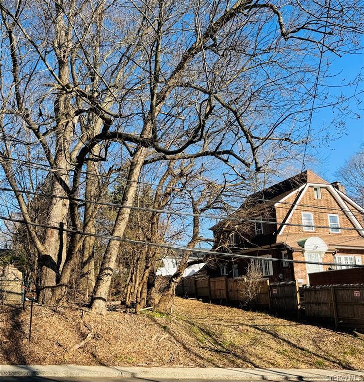 #6 photo, 824 Saw Mill River Road, Yonkers , NY 10710