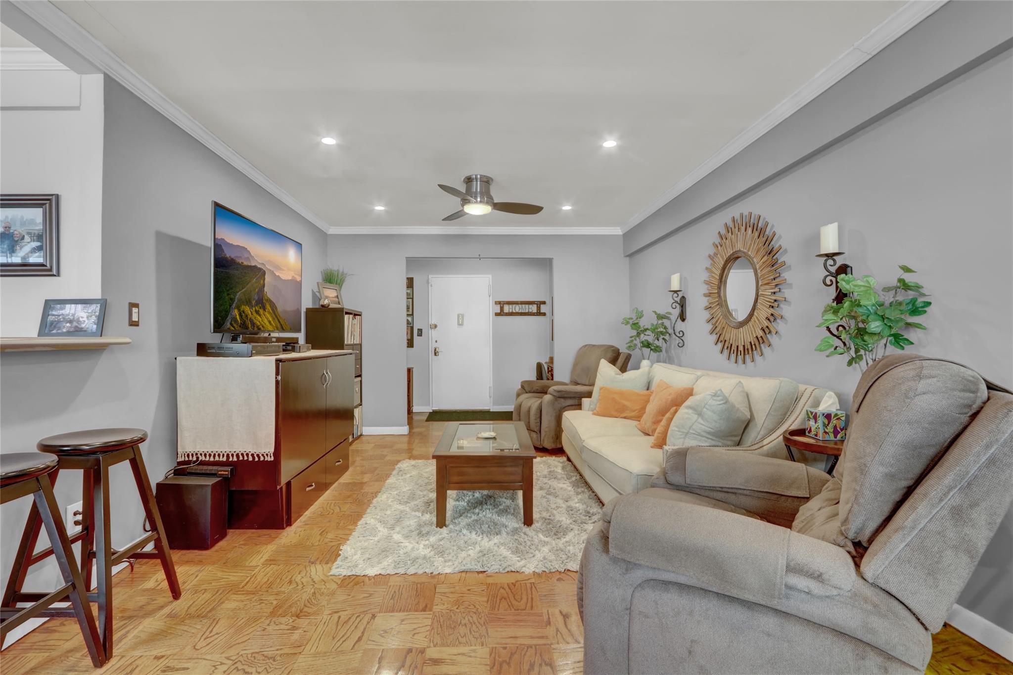 #6 photo, 700 Shore Road, מחוז נסאו Long Beach , NY 11561