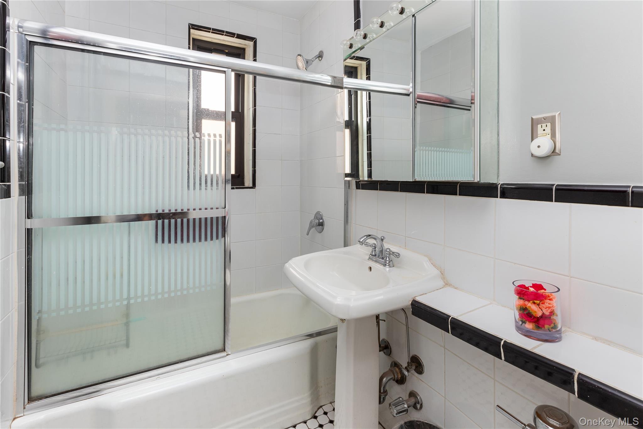 #12 photo, 3840 Greystone Avenue, ブロンクス区 Bronx , NY 10463