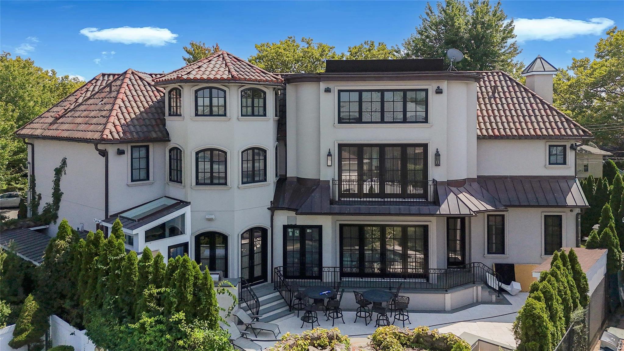 #2 photo, 86 Gaylord Drive, ブルックリン区 Brooklyn , NY 11234