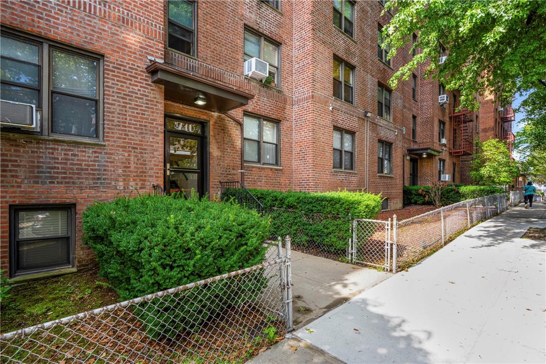 #18 photo, 740 E 232nd Street, 布朗士 Bronx , NY 10466