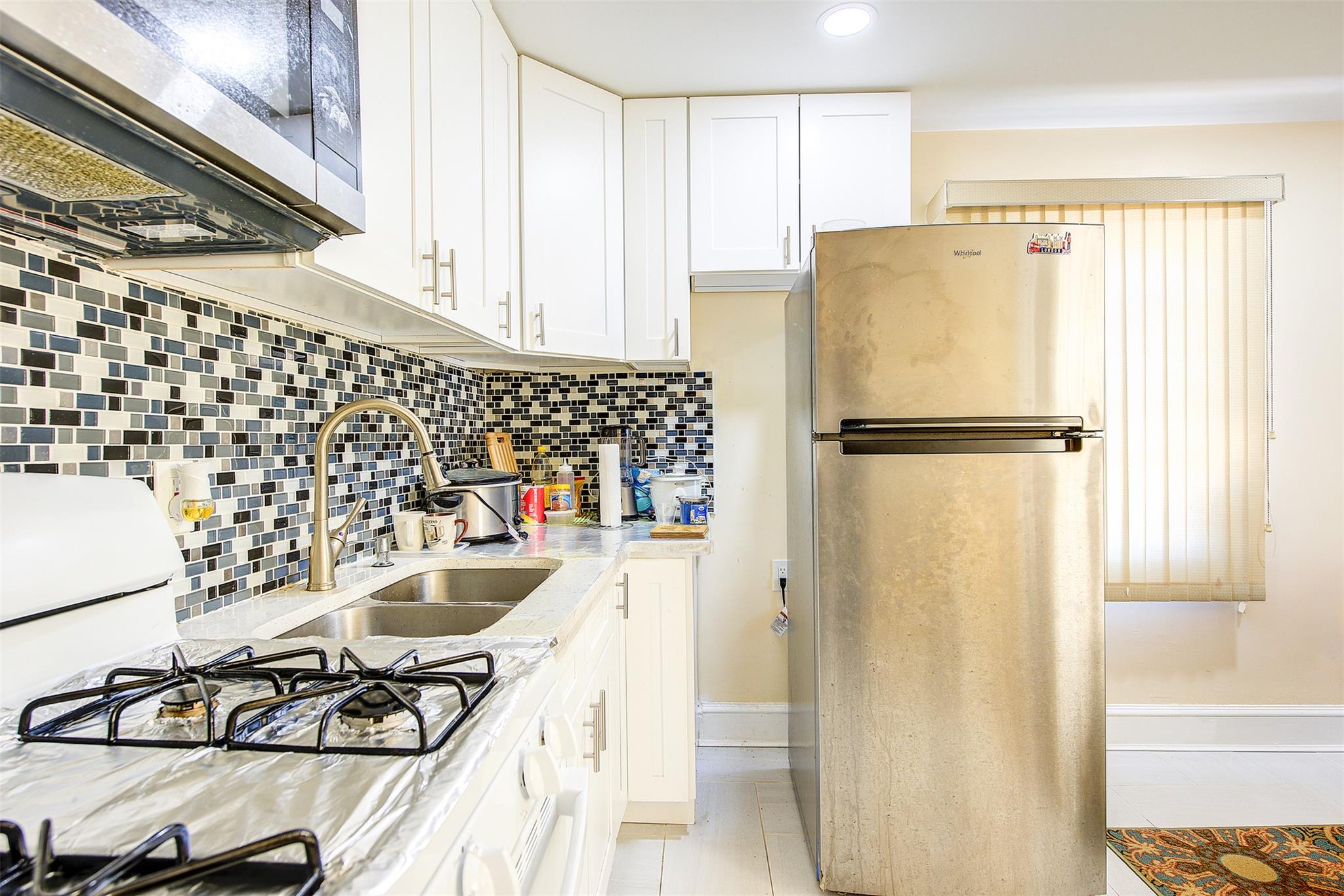 #12 photo, 89-91 215th Place, クイーンズ区 Queens Village , NY 11427