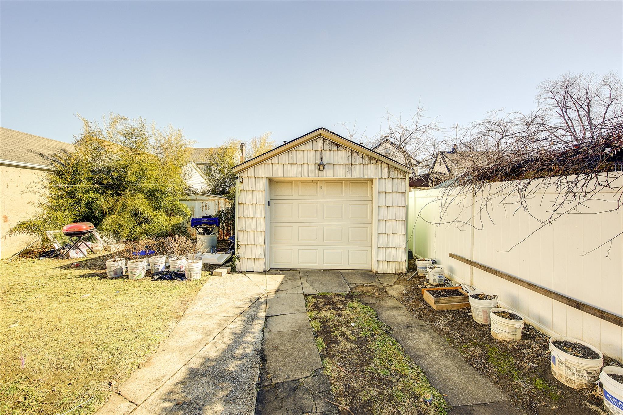 #5 photo, 89-91 215th Place, クイーンズ区 Queens Village , NY 11427