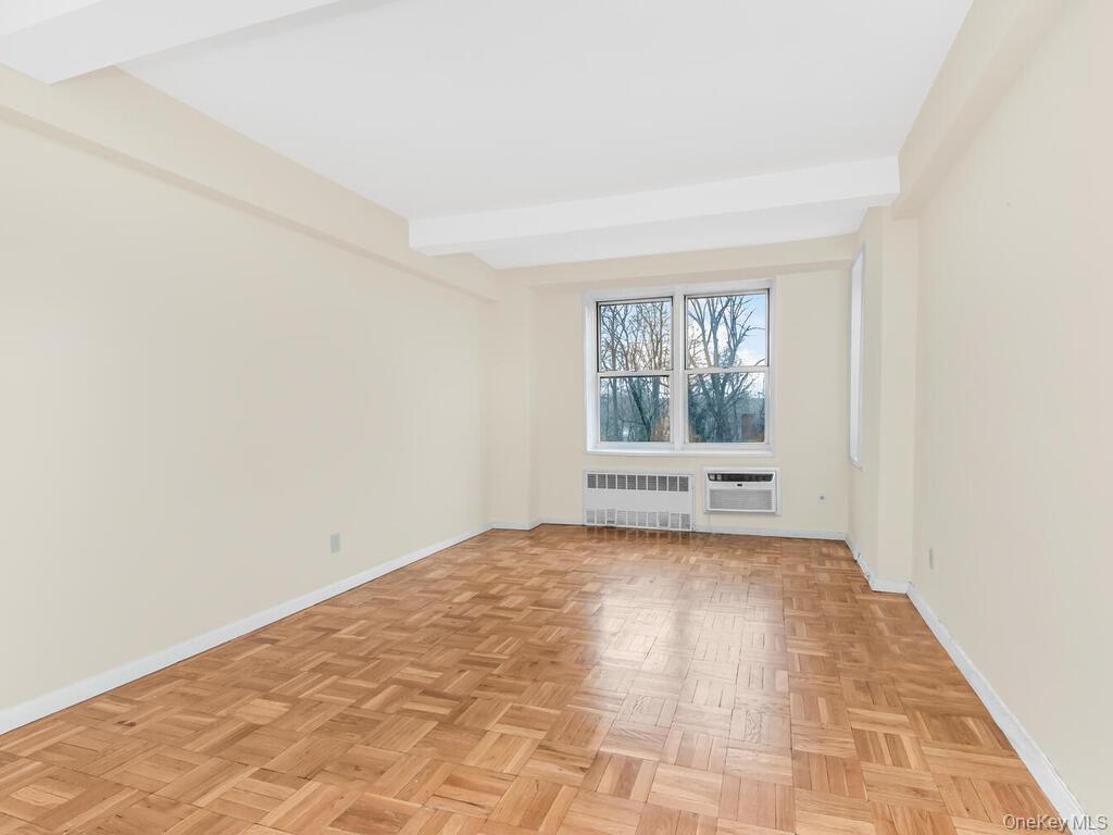 #4 photo, 679 W 239th Street, ブロンクス区 Bronx , NY 10463