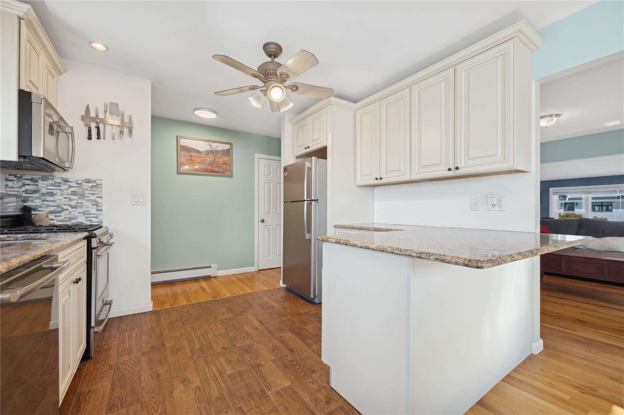 #10 photo, 95 S Bay Drive, Babylon , NY 11702