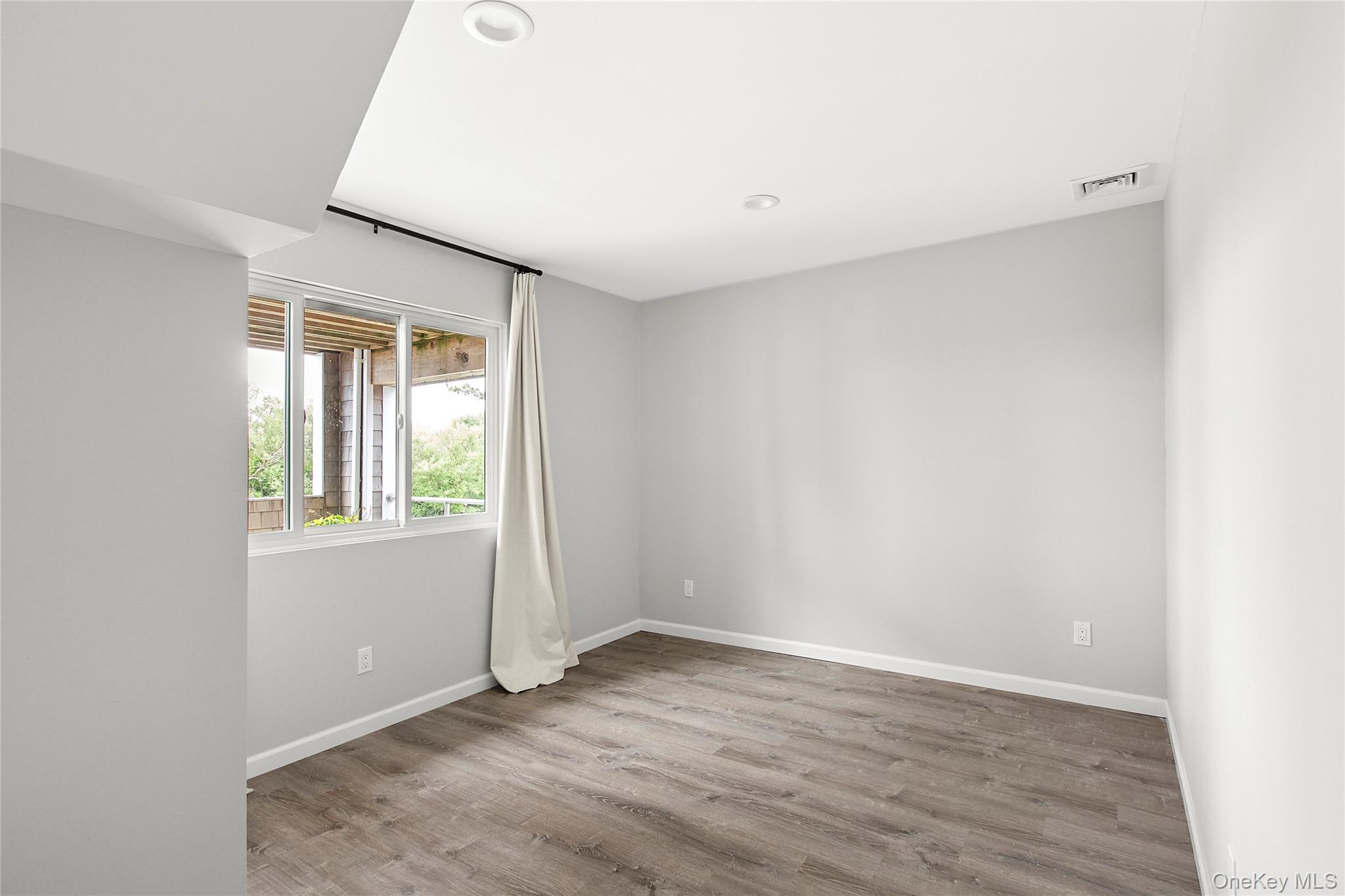 #9 photo, 23 Fort Pond Road, サフォーク郡 Montauk , NY 11954