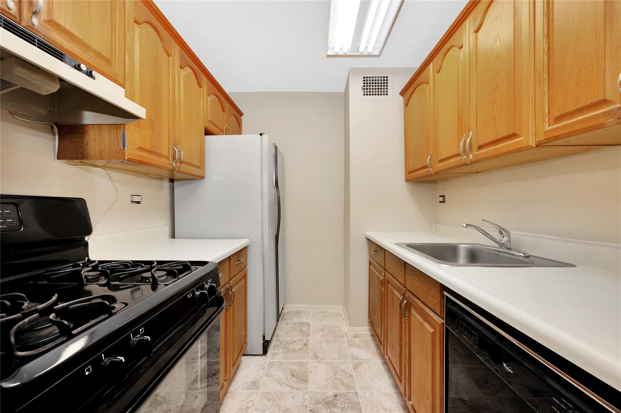 #7 photo, 152-18 Union Turnpike, 法拉盛 Flushing , NY 11367