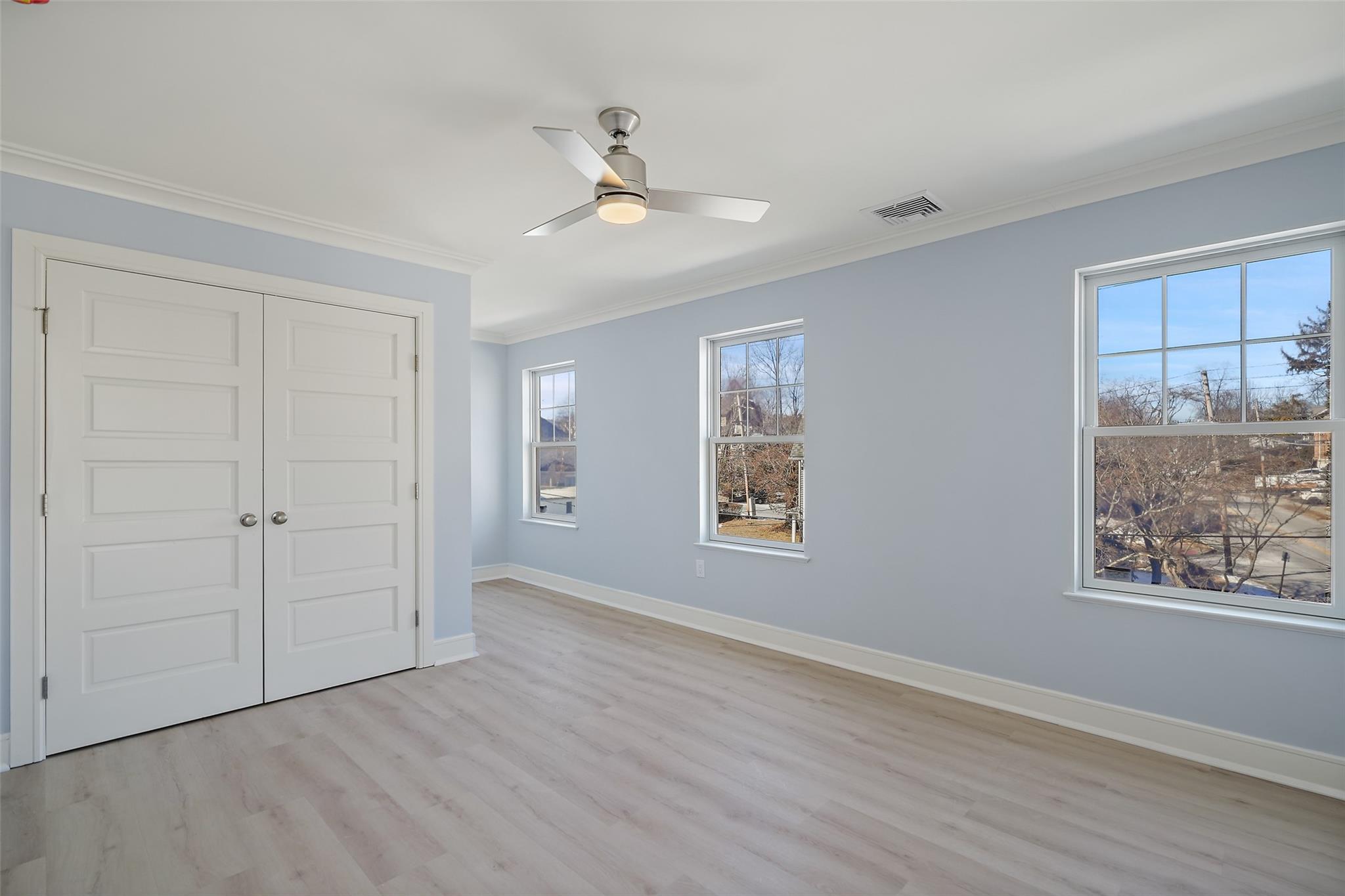 #12 photo, 52 McIntyre Street, Bronxville , NY 10708