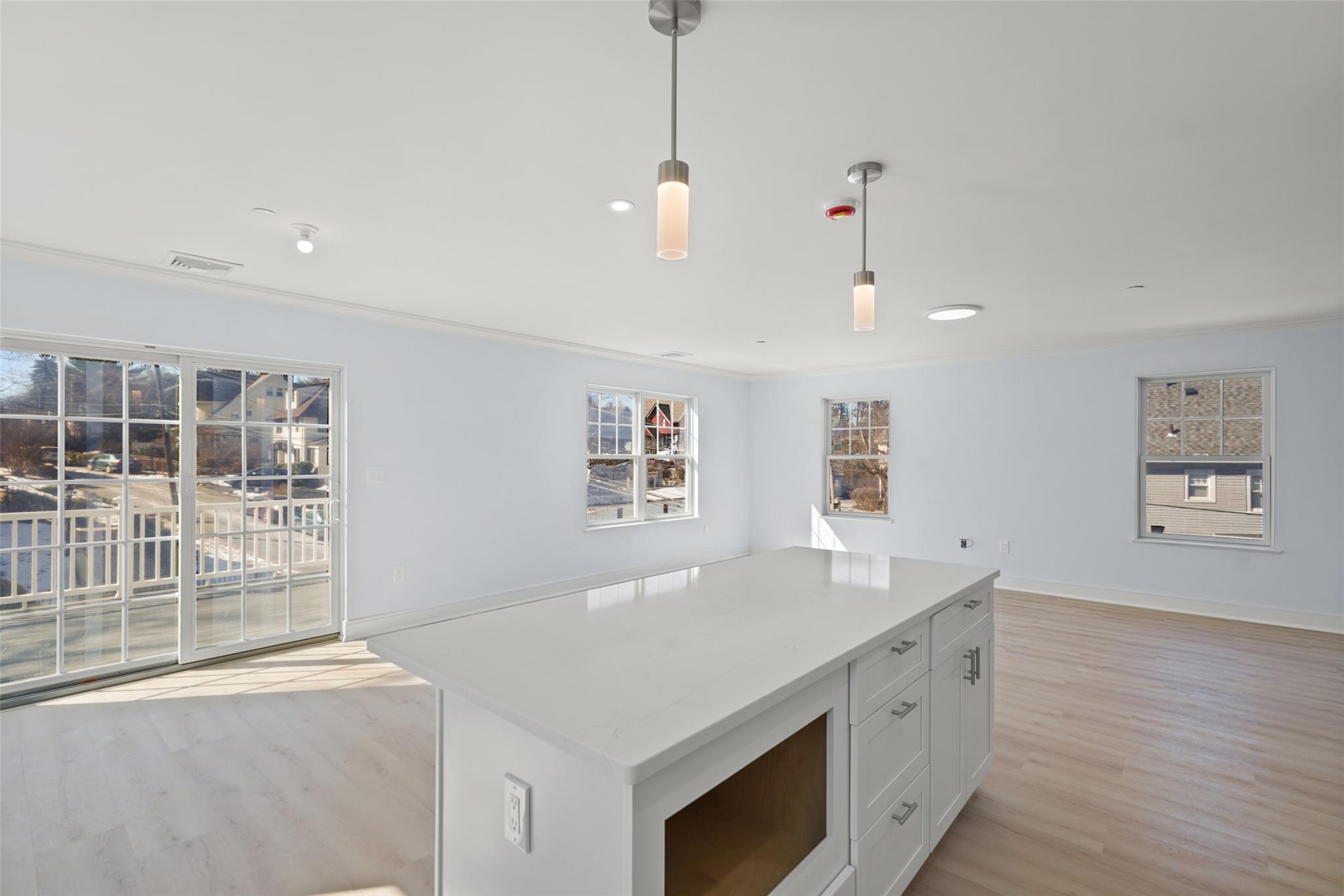 #6 photo, 52 McIntyre Street, Bronxville , NY 10708