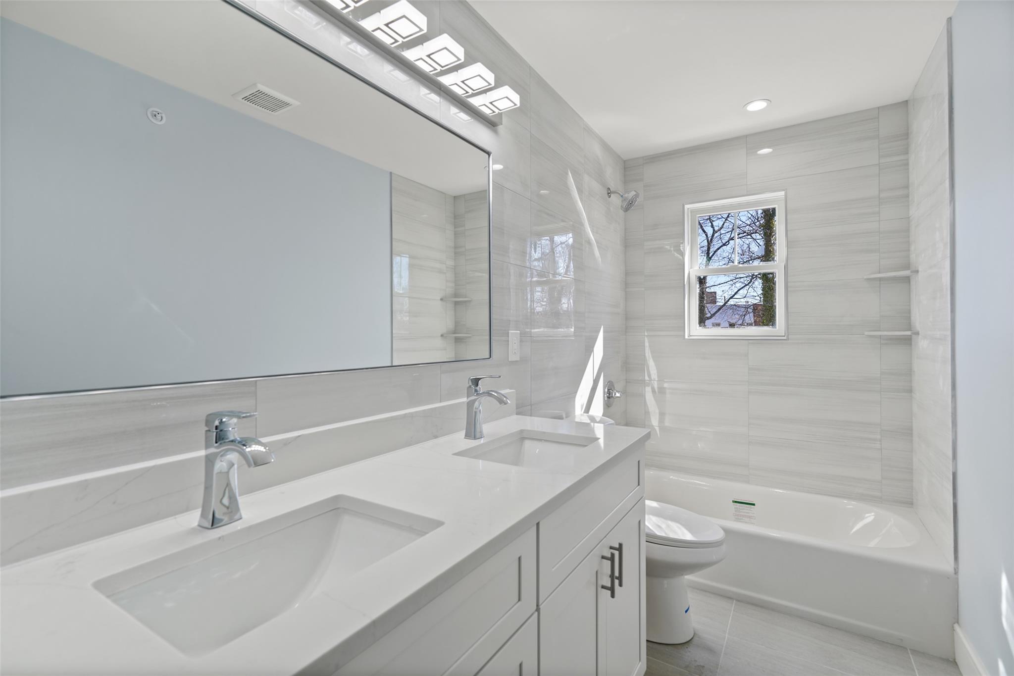 #9 photo, 52 McIntyre Street, Bronxville , NY 10708