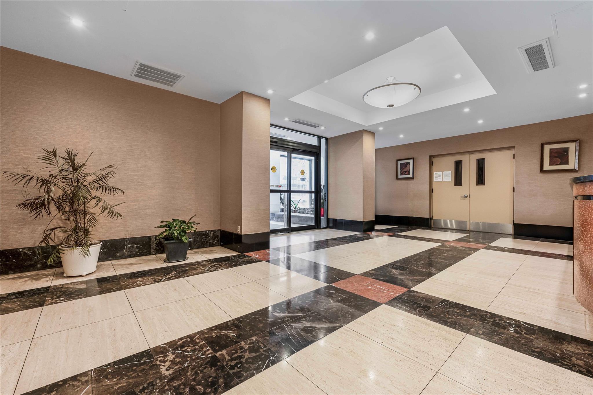 #13 photo, 118-17 Union, 皇后區 森林小丘 Forest Hills , NY 11375