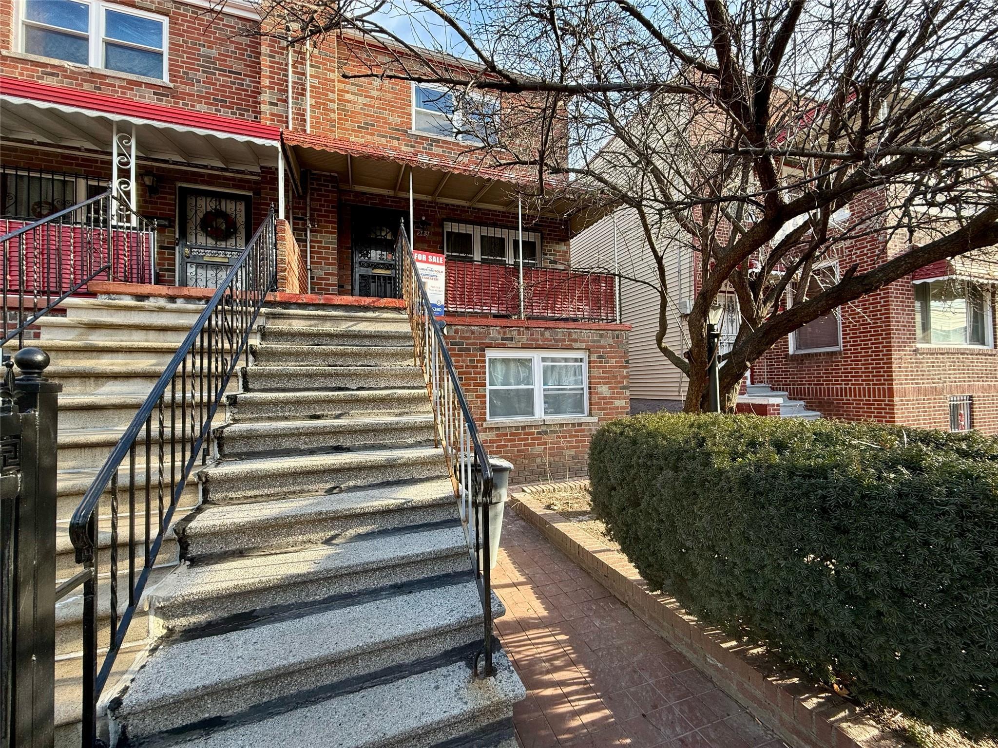 #2 photo, 963 E 225th Street, Bronx , NY 10466