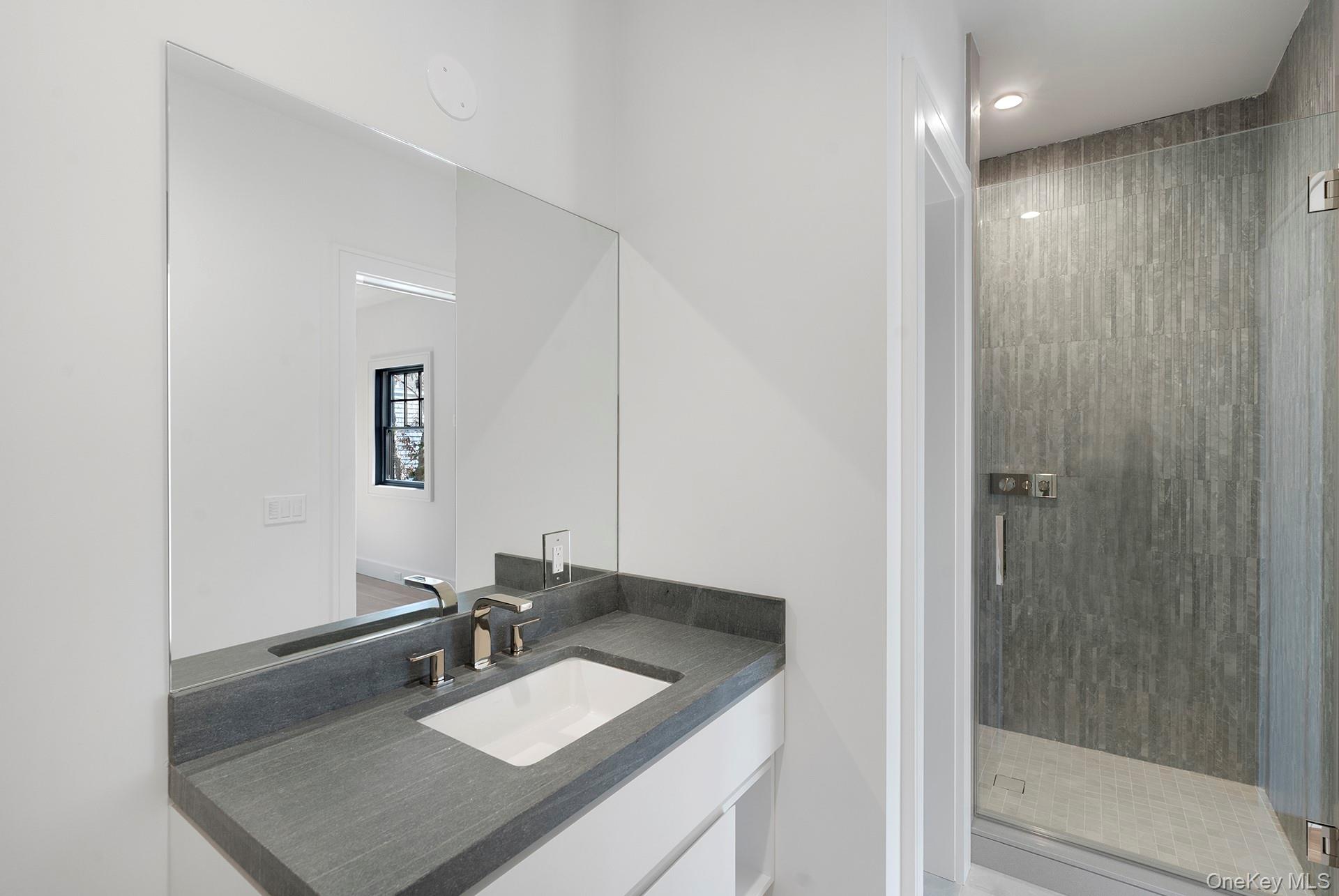 #10 photo, 46 Towhee Trail, מחוז סאפוק East Hampton , NY 11937