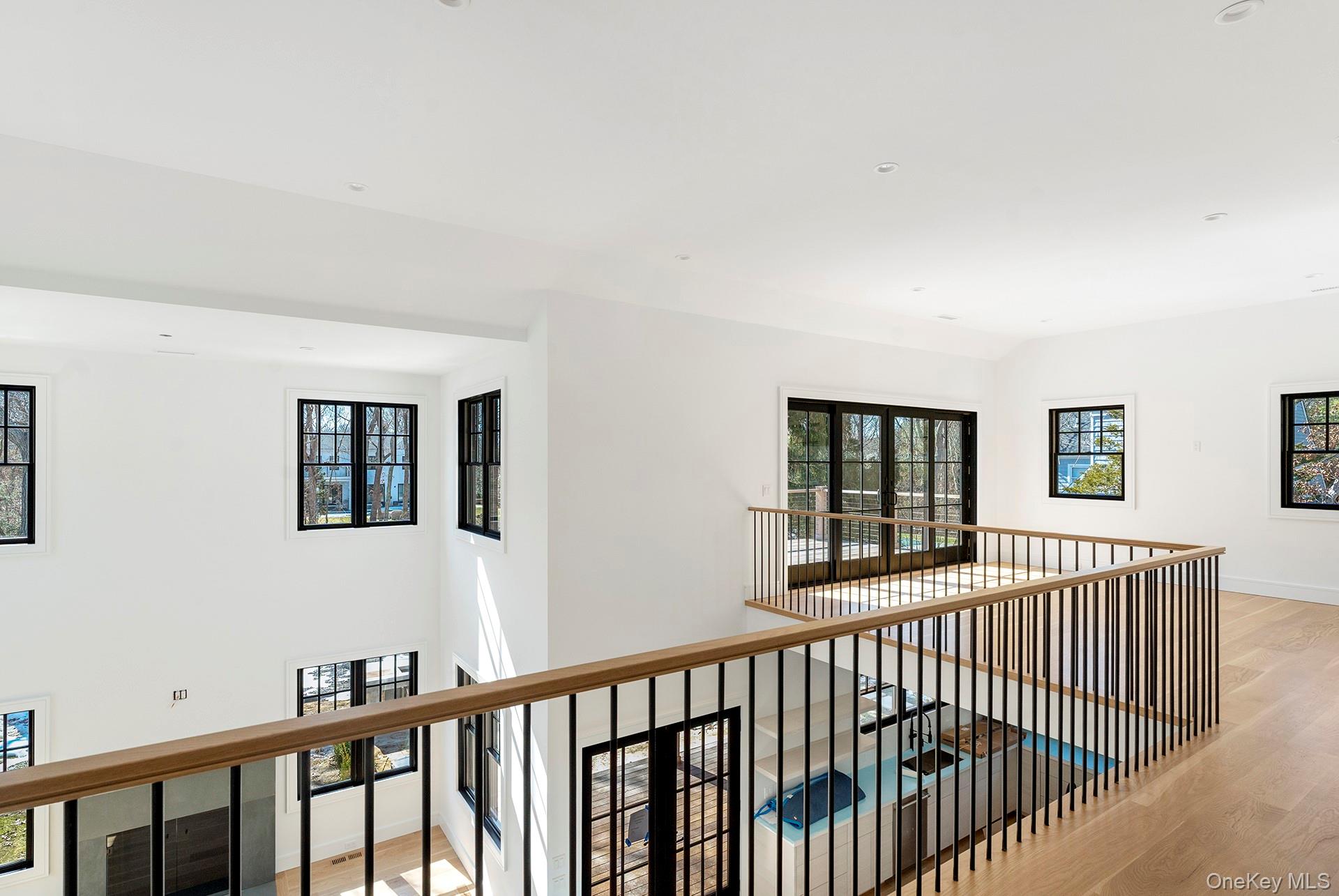 #12 photo, 46 Towhee Trail, מחוז סאפוק East Hampton , NY 11937