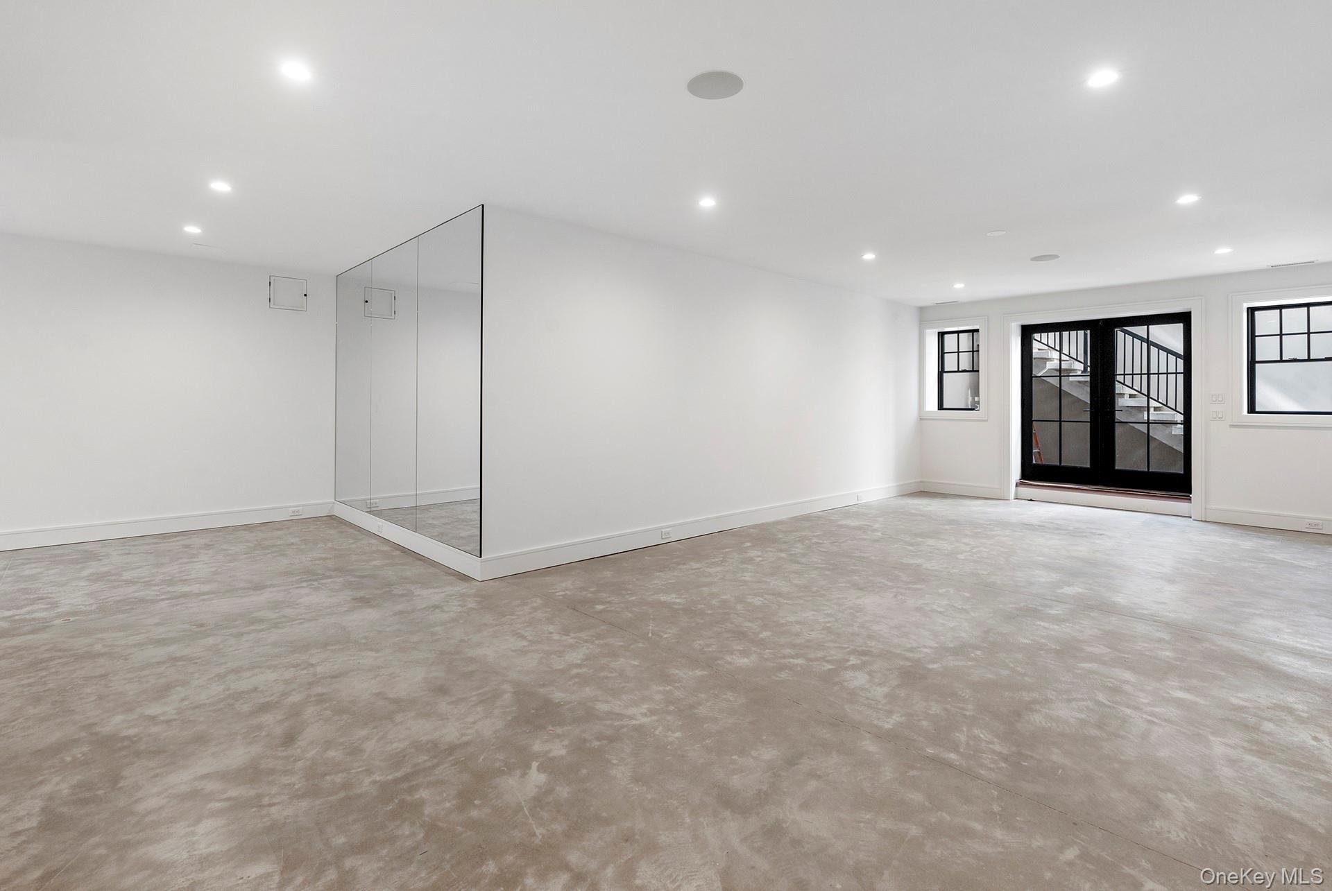 #16 photo, 46 Towhee Trail, מחוז סאפוק East Hampton , NY 11937