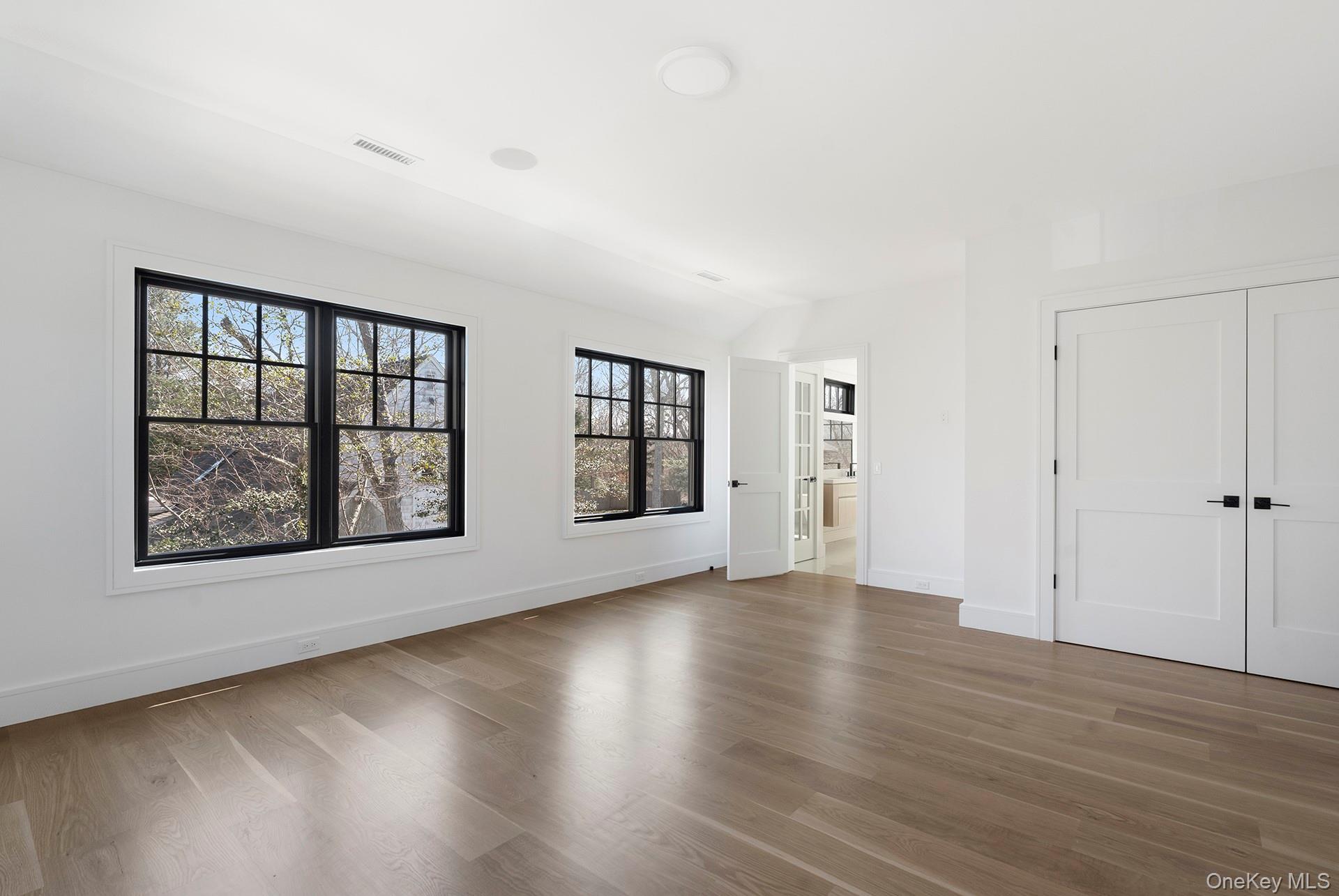 #5 photo, 46 Towhee Trail, מחוז סאפוק East Hampton , NY 11937