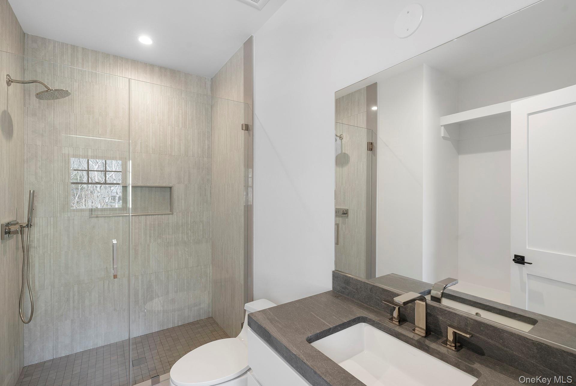 #7 photo, 46 Towhee Trail, מחוז סאפוק East Hampton , NY 11937