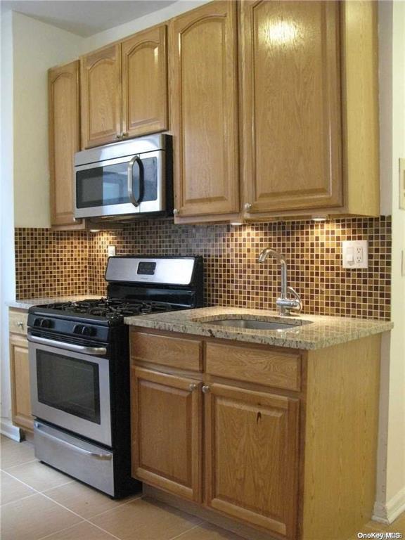 #13 photo, 21-07 38 Street, クイーンズ区 Astoria , NY 11105