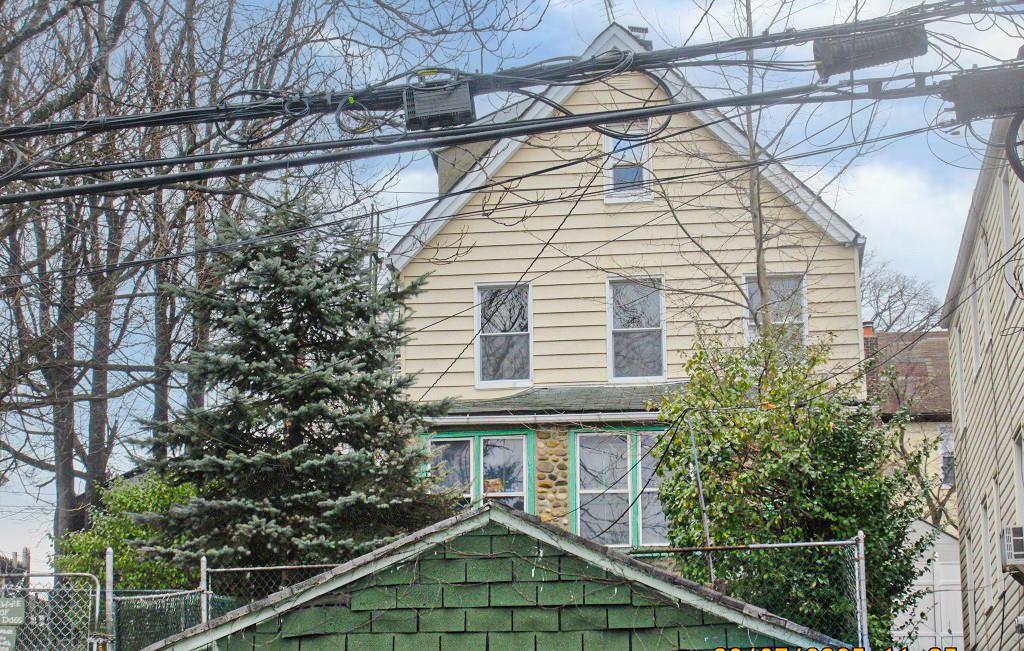 #2 photo, 3963 Duryea Avenue, Bronx , NY 10466