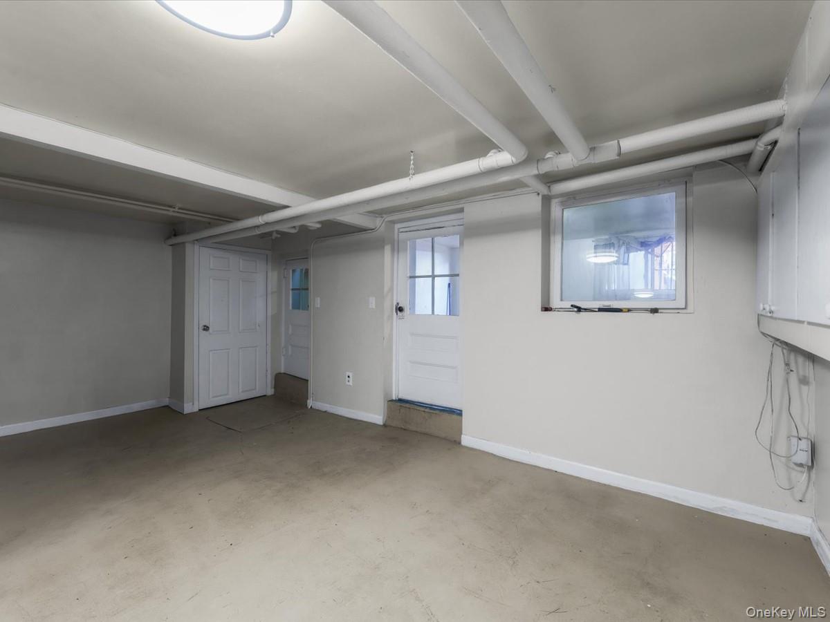 #3 photo, 68 Norwood Avenue, Бруклин ‖ Brooklyn , NY 11208