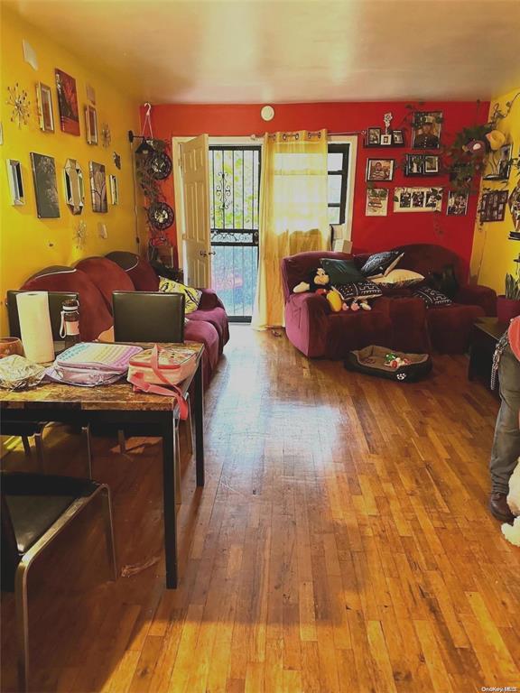 #2 photo, 52-08 90th Street, クイーンズ区 Elmhurst , NY 11373