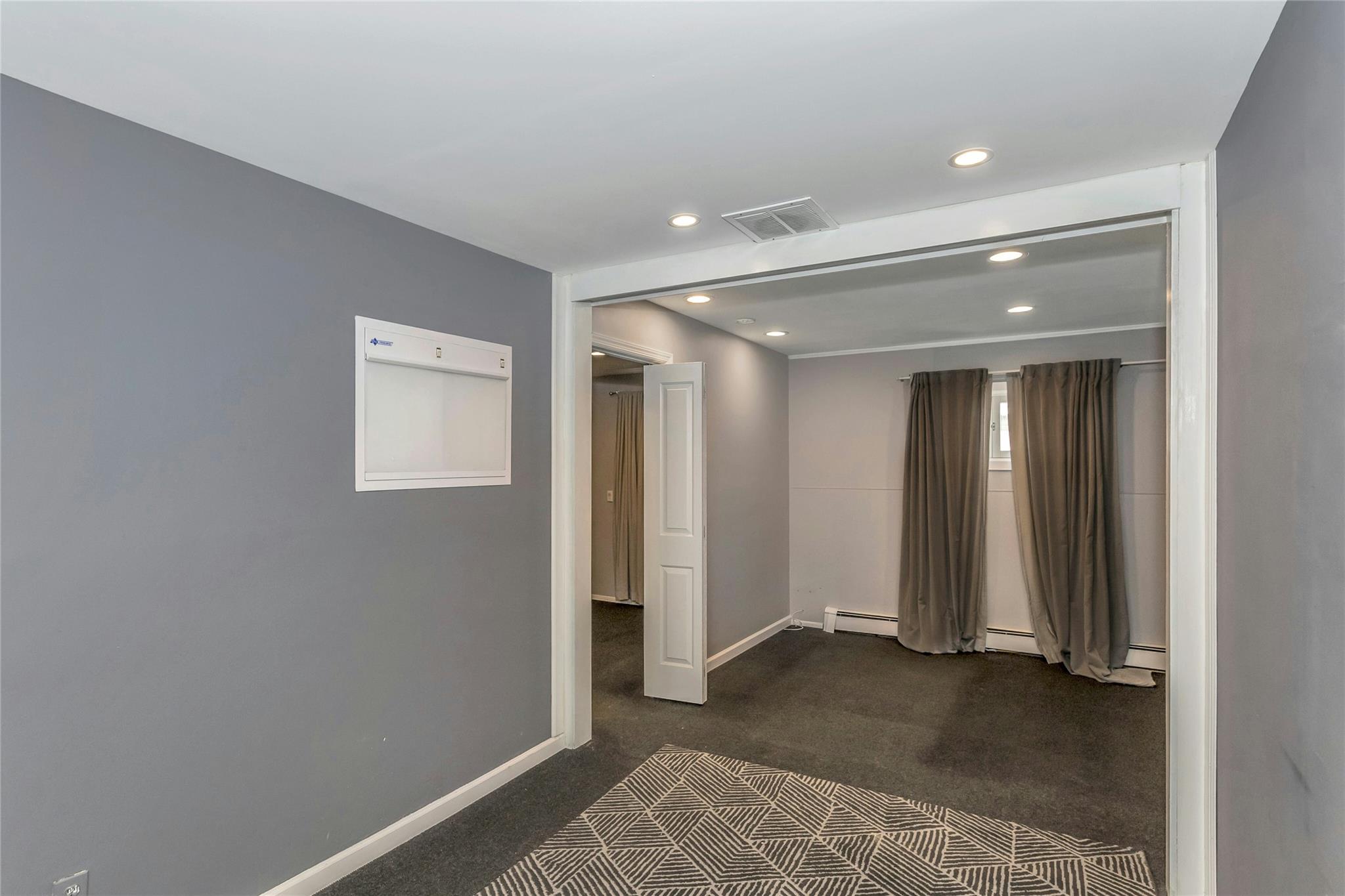 #15 photo, 558 Old Country Road, ナッソー郡 Plainview , NY 11803