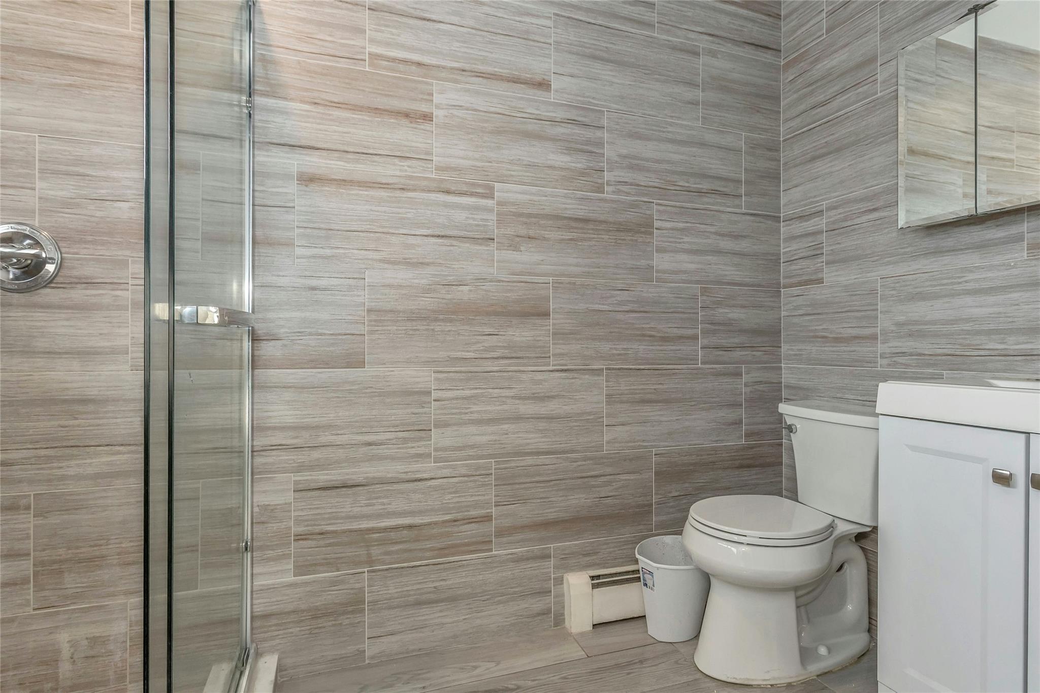 #20 photo, 558 Old Country Road, ナッソー郡 Plainview , NY 11803