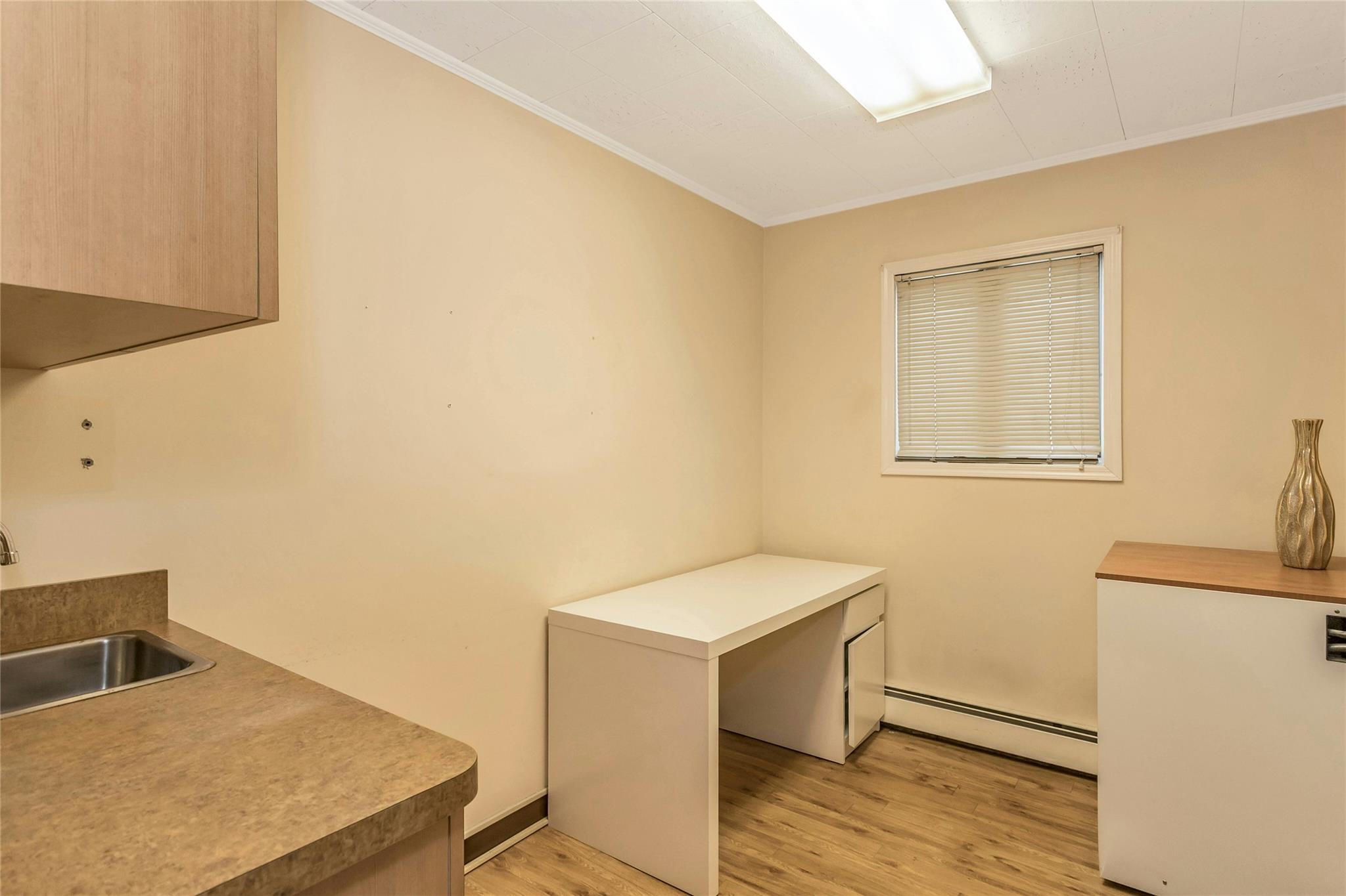 #8 photo, 558 Old Country Road, ナッソー郡 Plainview , NY 11803