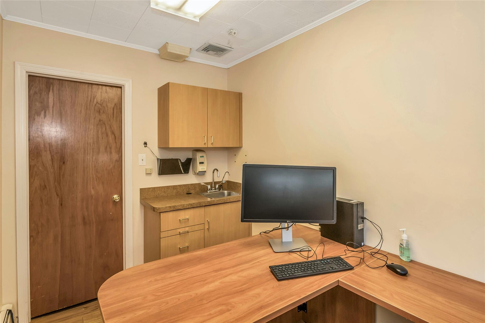 #9 photo, 558 Old Country Road, ナッソー郡 Plainview , NY 11803