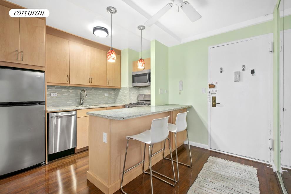 #1 photo, 230 E 15TH Street, Gramercy Park , NY 10003