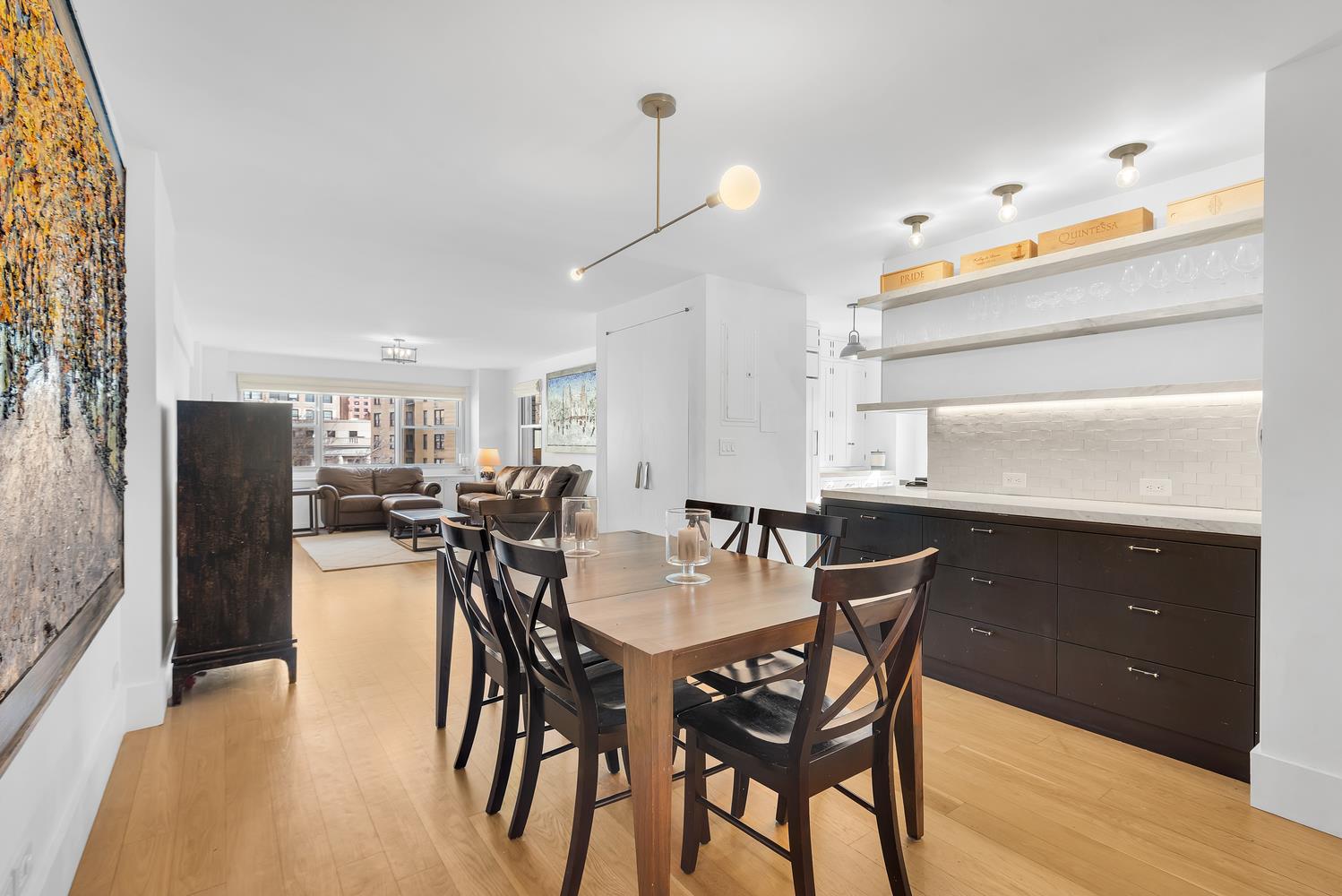 #1 photo, 70 E 10TH Street, 曼哈顿 格林威治村 Greenwich Village , NY 10003