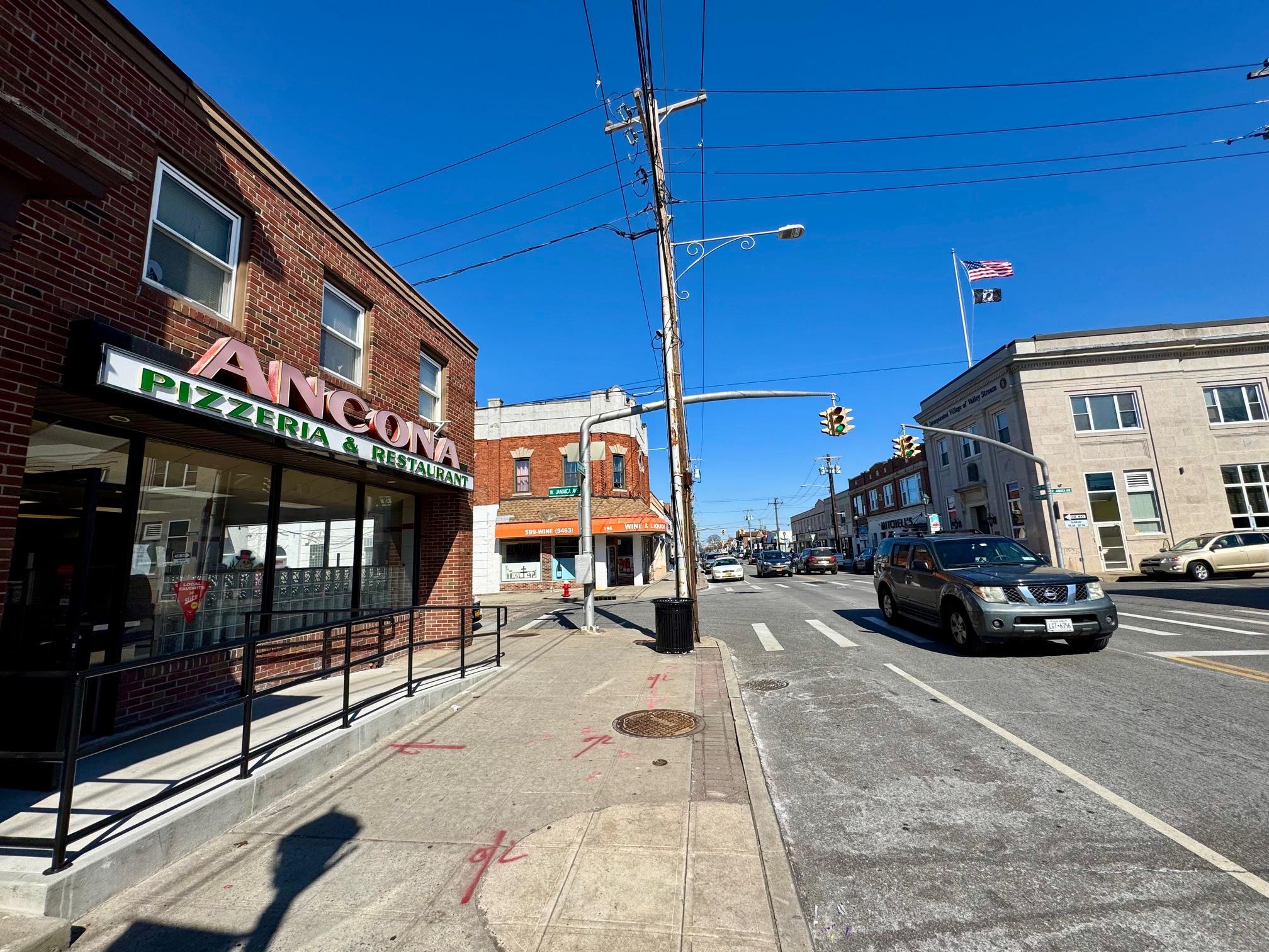 #18 photo, 200 Rockaway Avenue, ナッソー郡 Valley Stream , NY 11580