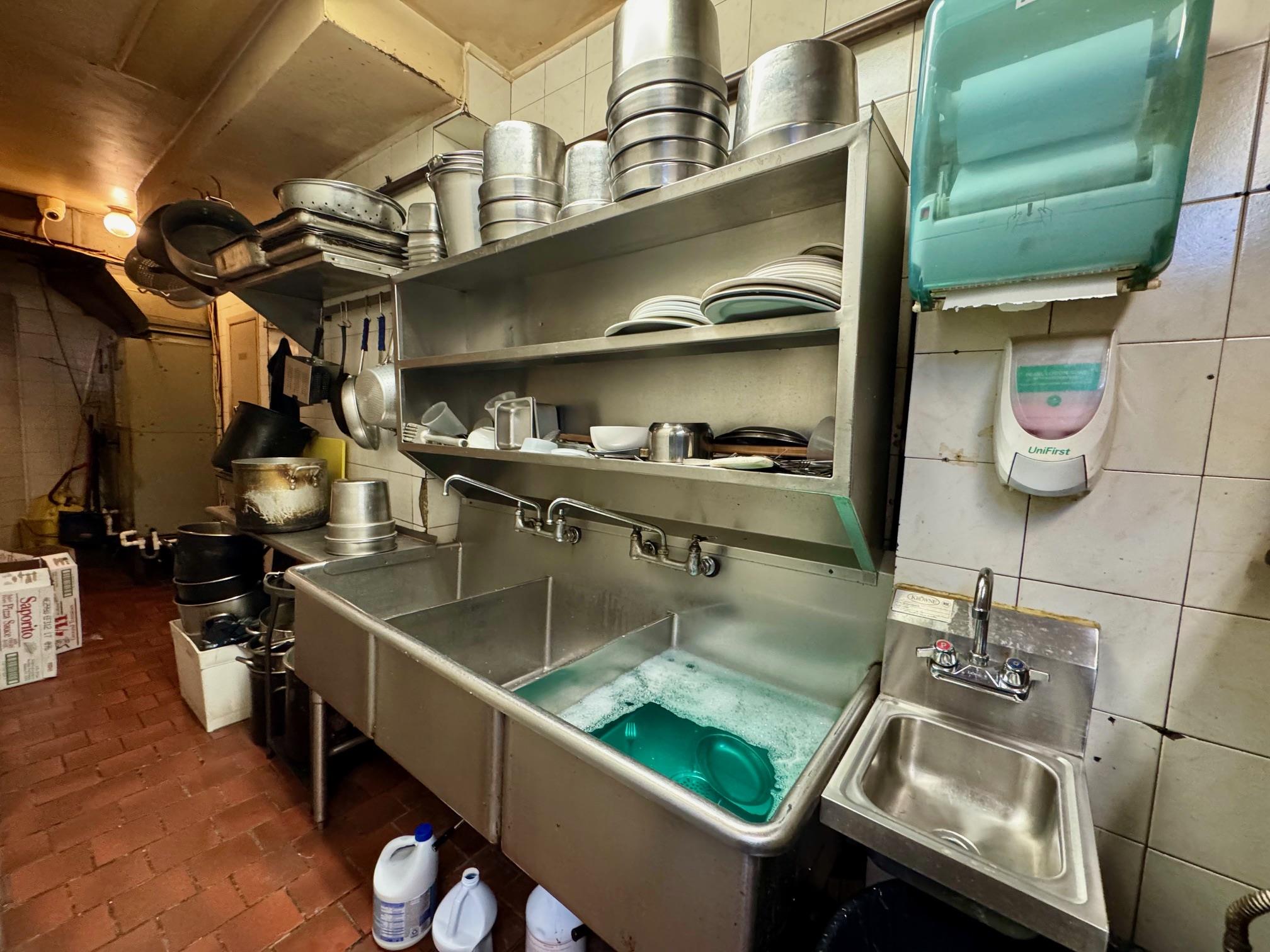 #6 photo, 200 Rockaway Avenue, ナッソー郡 Valley Stream , NY 11580