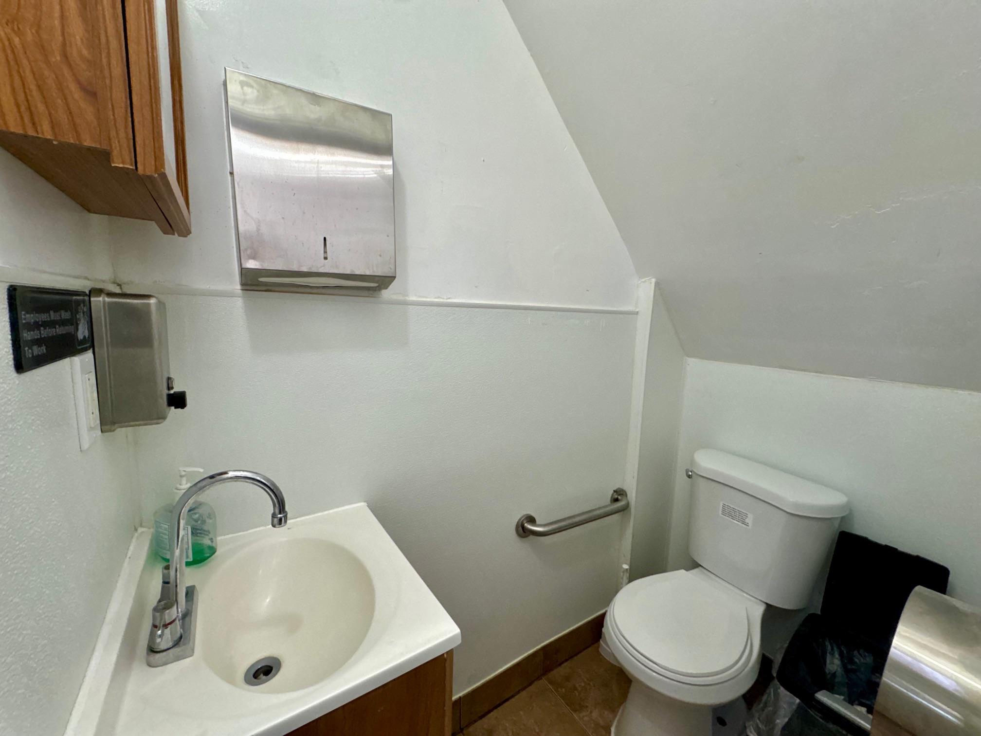 #12 photo, 172-02 Linden Boulevard, クイーンズ区 Jamaica , NY 11434