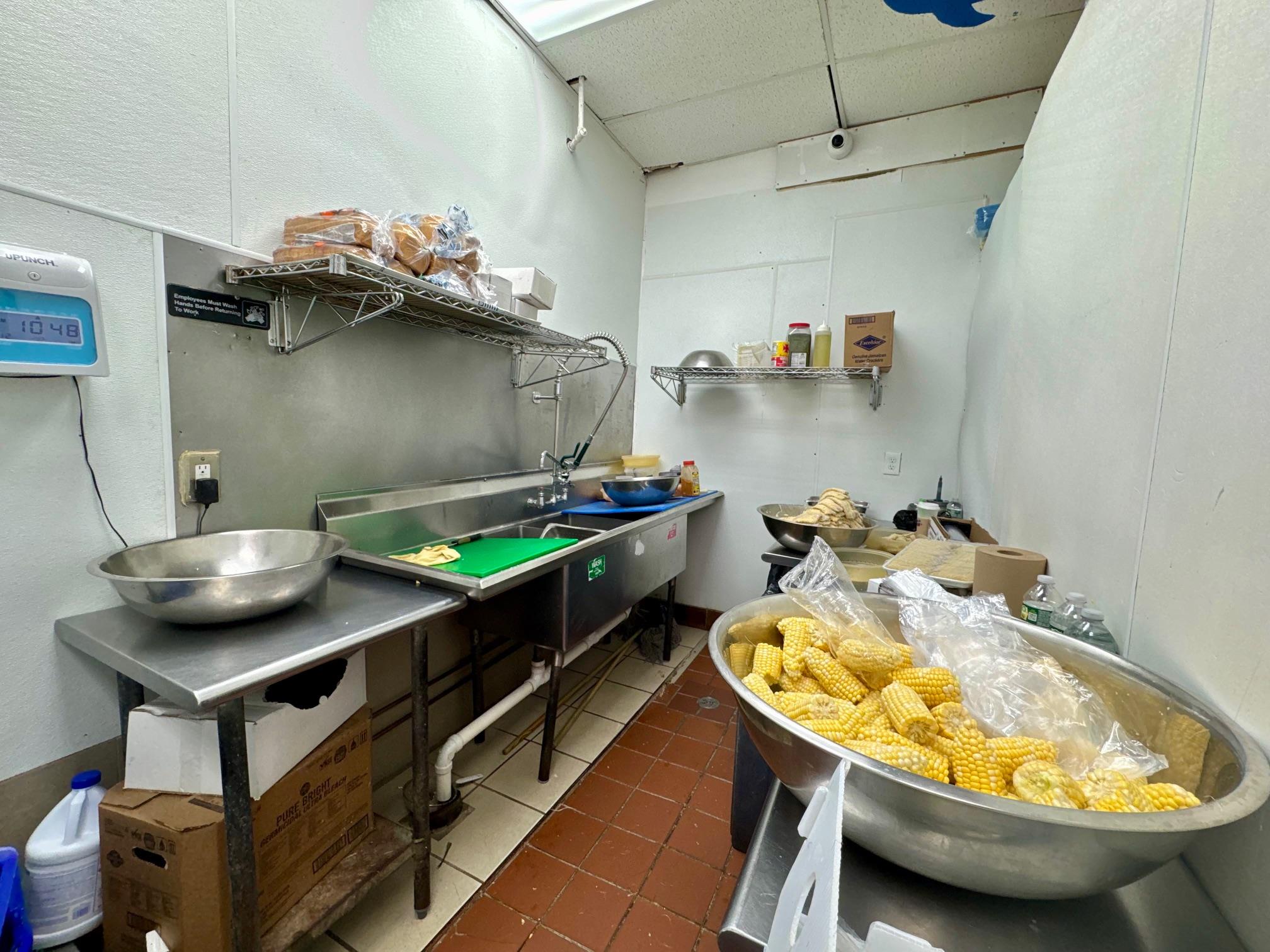 #9 photo, 172-02 Linden Boulevard, クイーンズ区 Jamaica , NY 11434