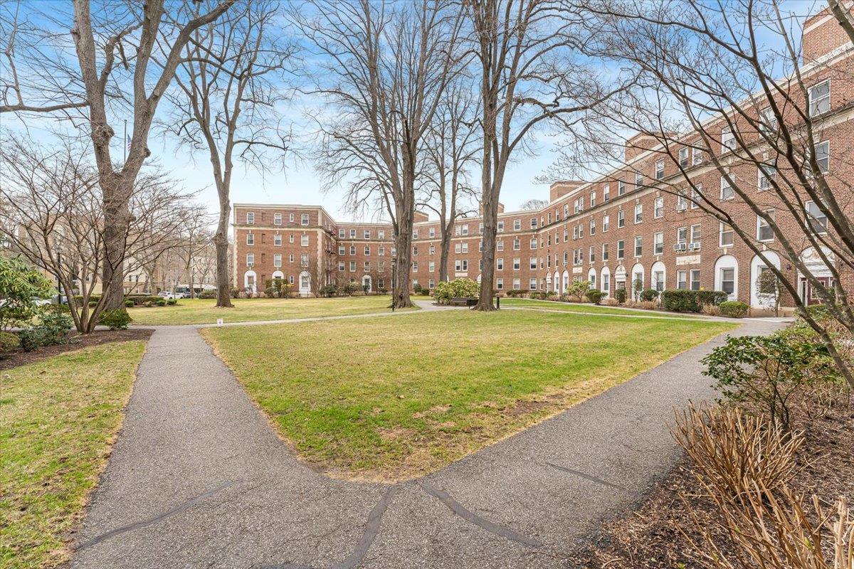 #15 photo, 445 Gramatan Avenue, Mount Vernon , NY 10552