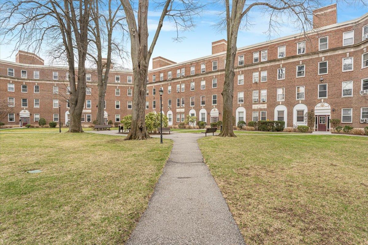 #16 photo, 445 Gramatan Avenue, Mount Vernon , NY 10552