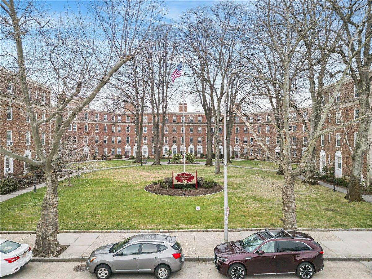 #19 photo, 445 Gramatan Avenue, Mount Vernon , NY 10552