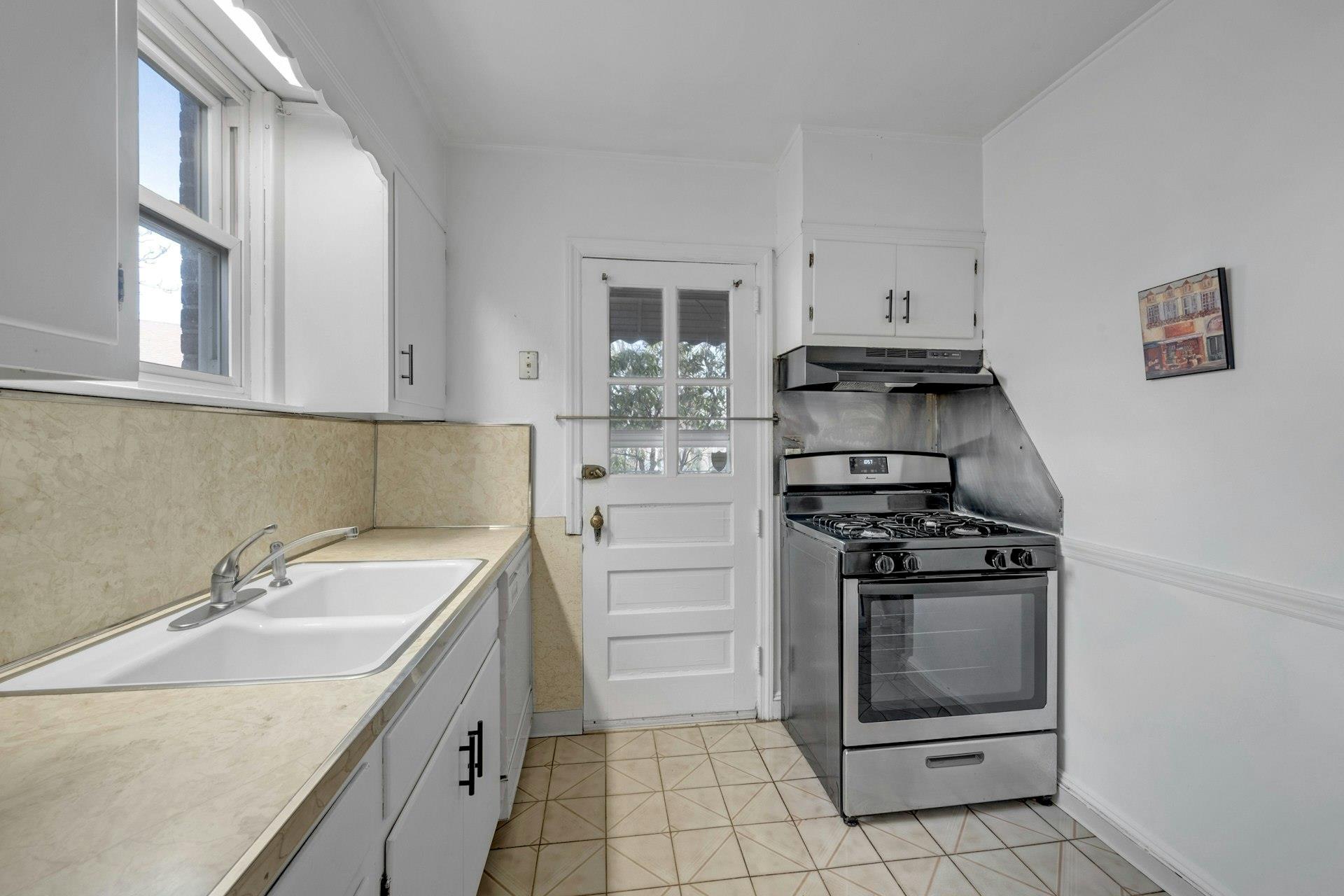 #11 photo, 3203 Parsifal Place, Bronx , NY 10465