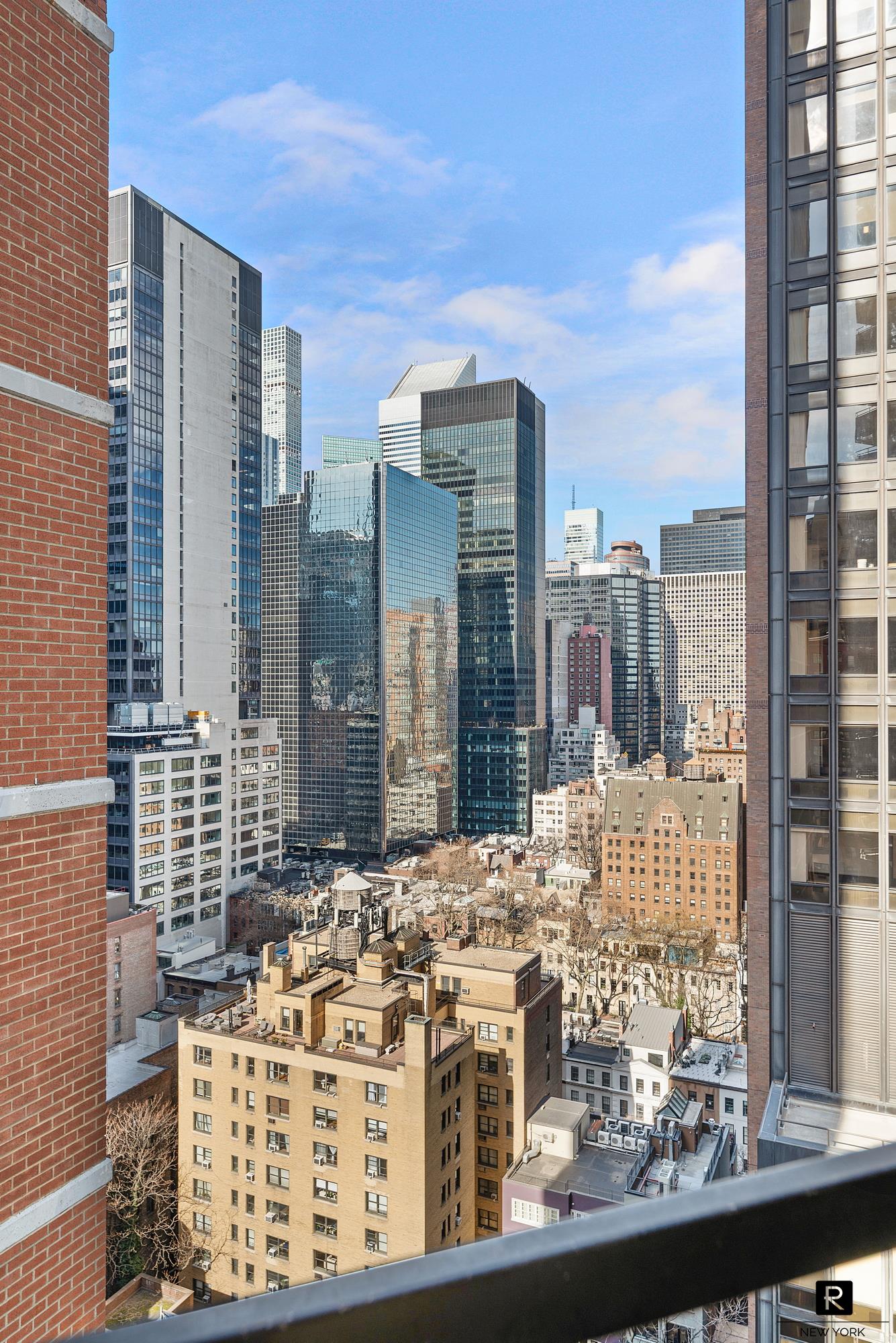 #13 photo, 240 E 47th Street, マンハッタン Turtle Bay , NY 10017