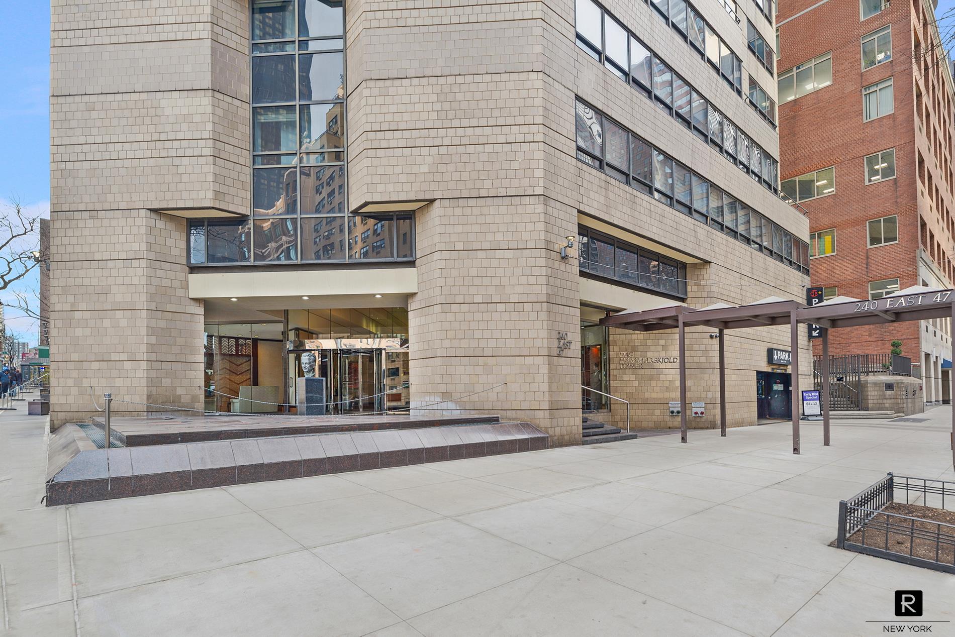 #18 photo, 240 E 47th Street, マンハッタン Turtle Bay , NY 10017