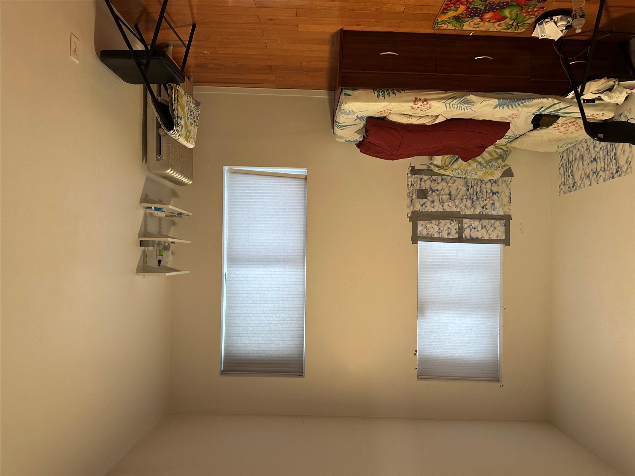 #11 photo, 3060 Steinway Street, クイーンズ区 Astoria , NY 11103