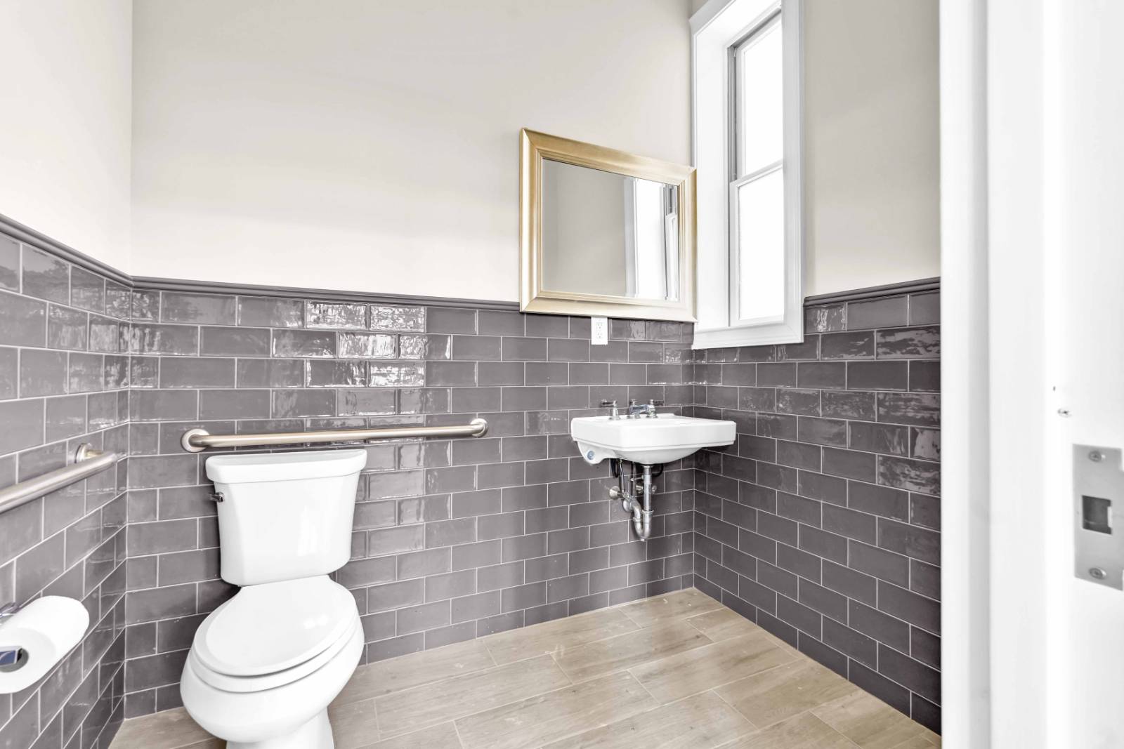 #11 photo, 405 Gates Avenue, ブルックリン区 Bedford-Stuyvesant , NY 11216