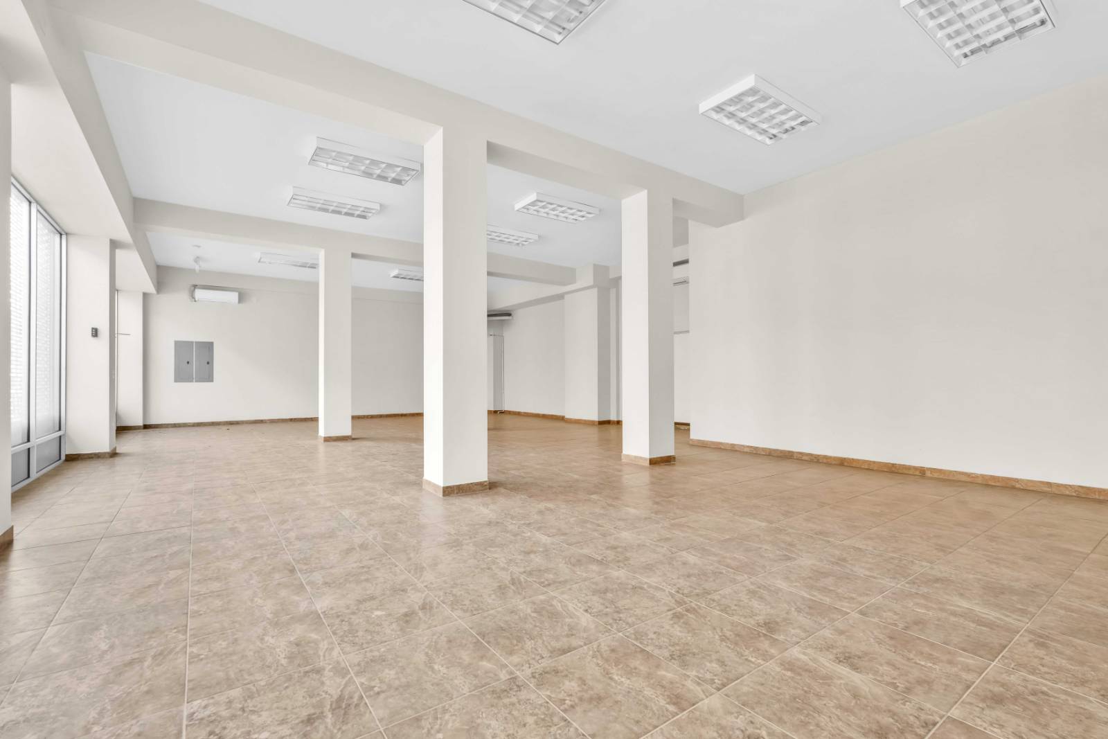 #8 photo, 405  Gates Avenue, ブルックリン区 Bedford-Stuyvesant , NY 11216