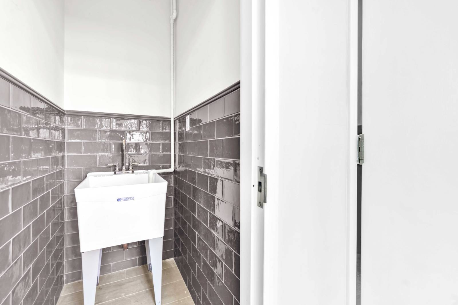 #12 photo, 405 Gates Avenue, ブルックリン区 Bedford-Stuyvesant , NY 11216