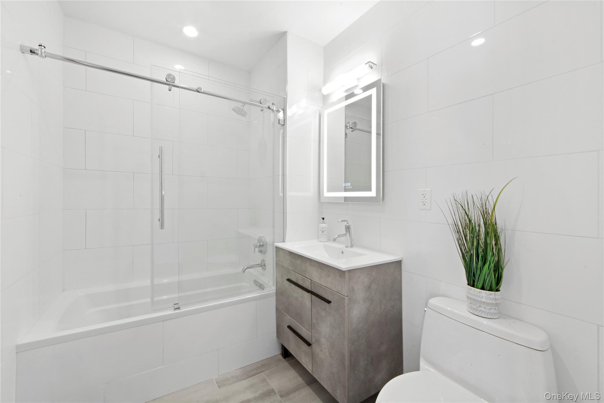 #11 photo, 163 Beach 96th Street, クイーンズ区 Rockaway Beach , NY 11693